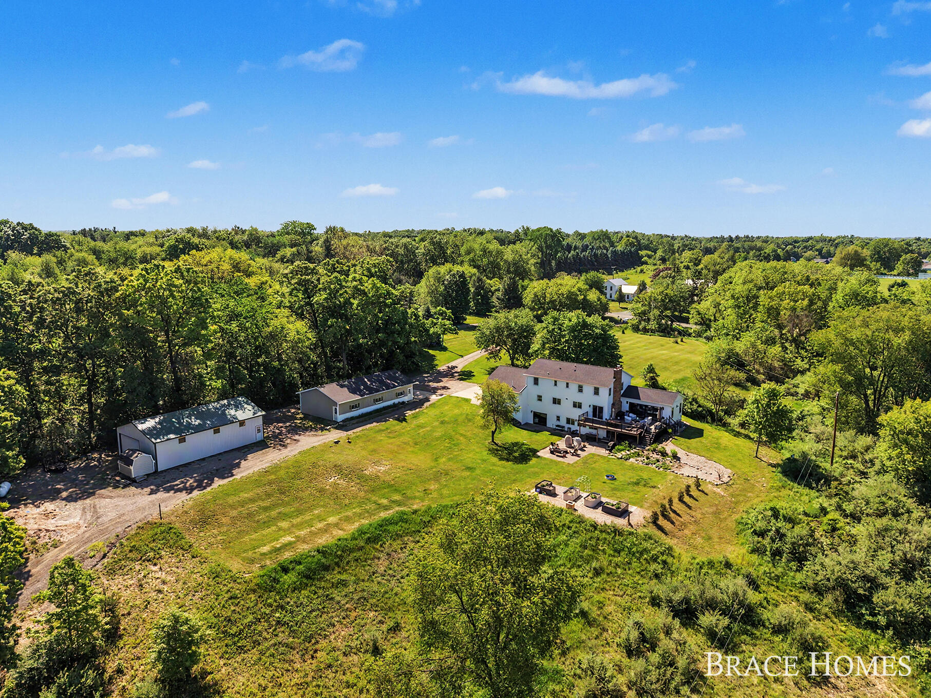5685 11 Mile Road NE Rockford MI 49341