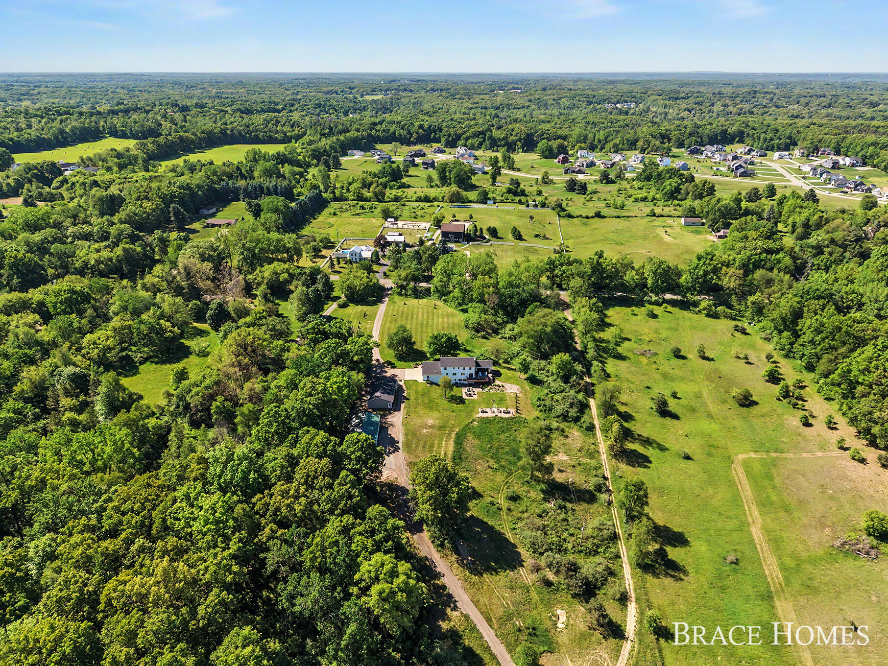 5685 11 Mile Road NE Rockford MI 49341
