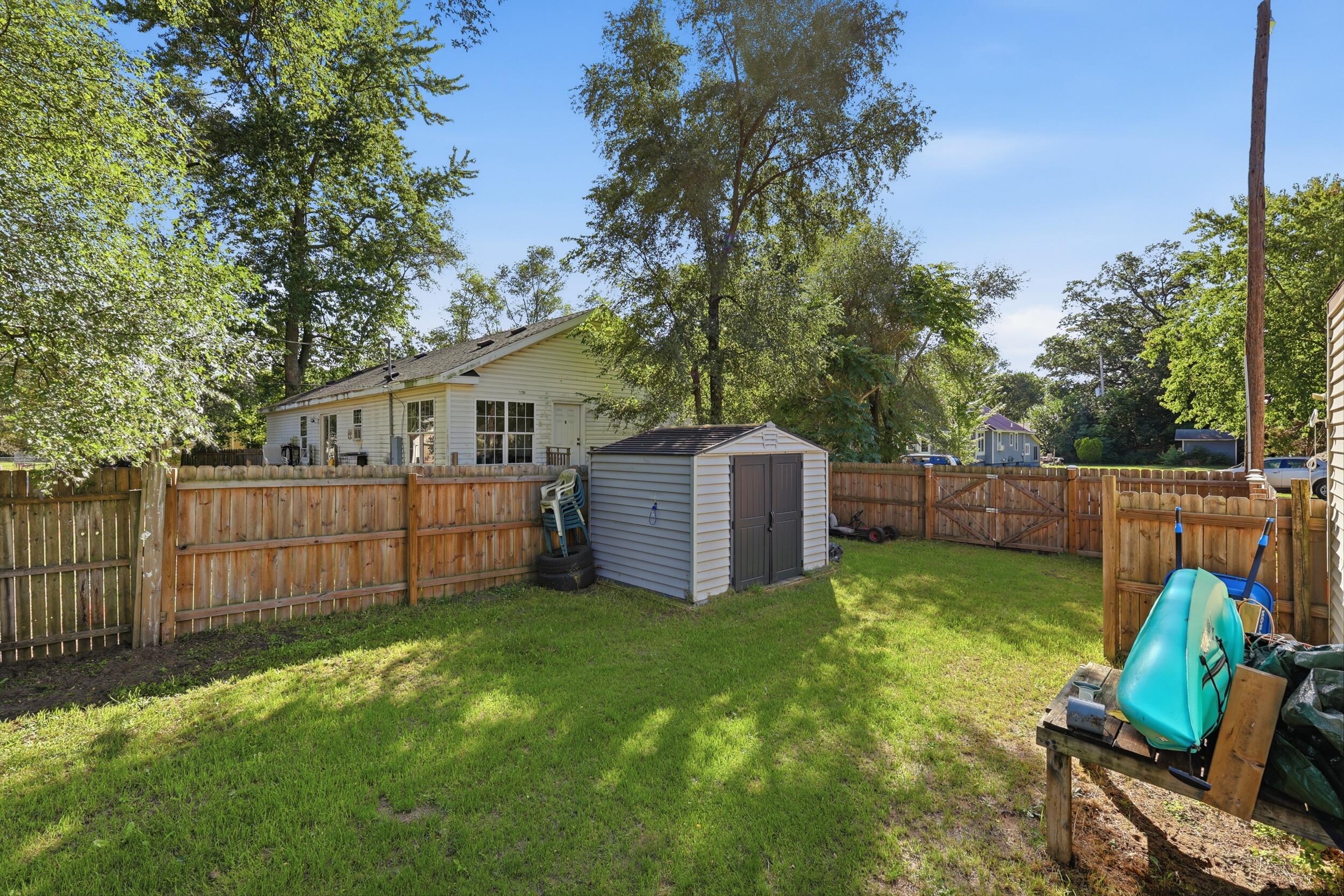1424 West Street Muskegon MI 49442