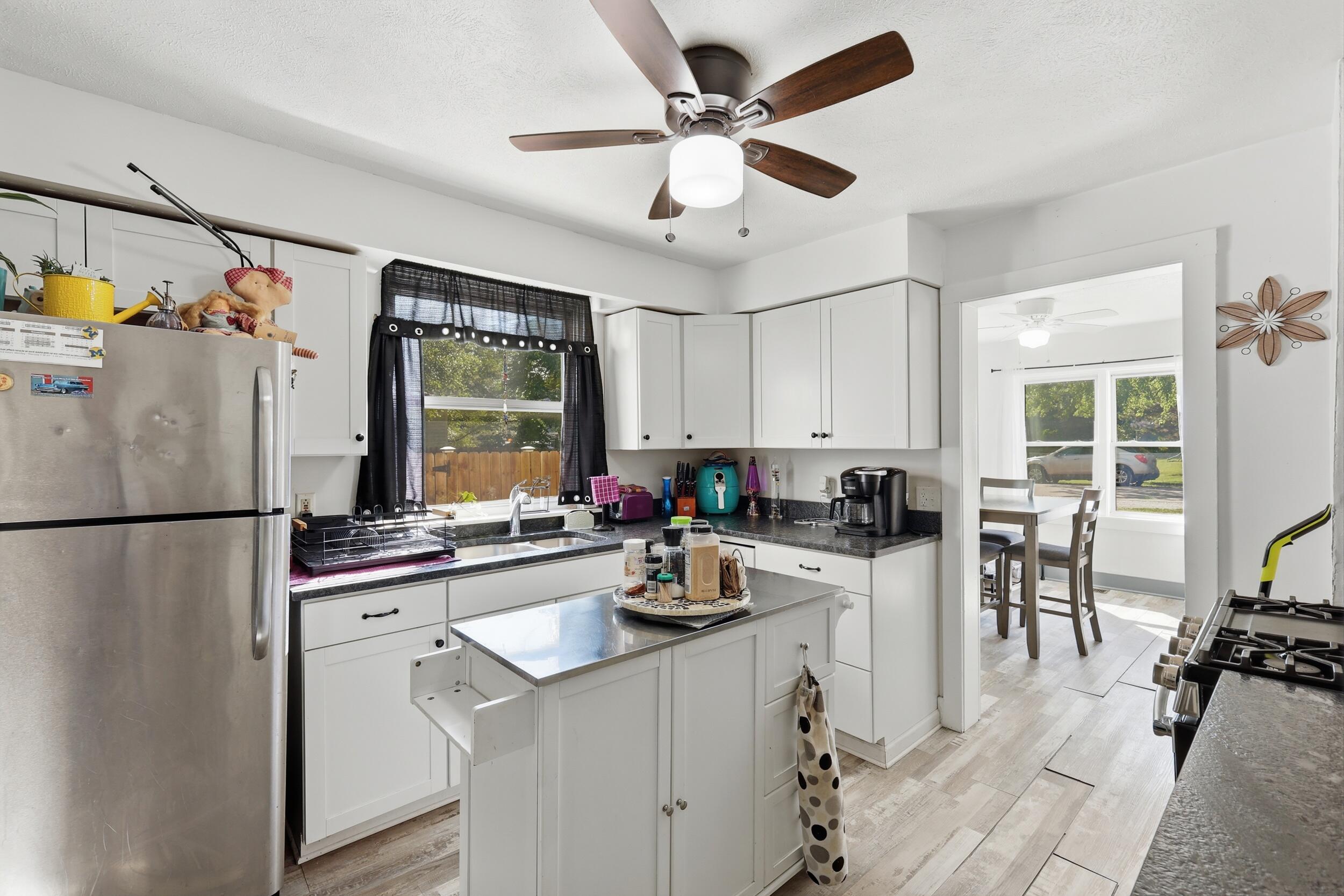 1424 West Street Muskegon MI 49442