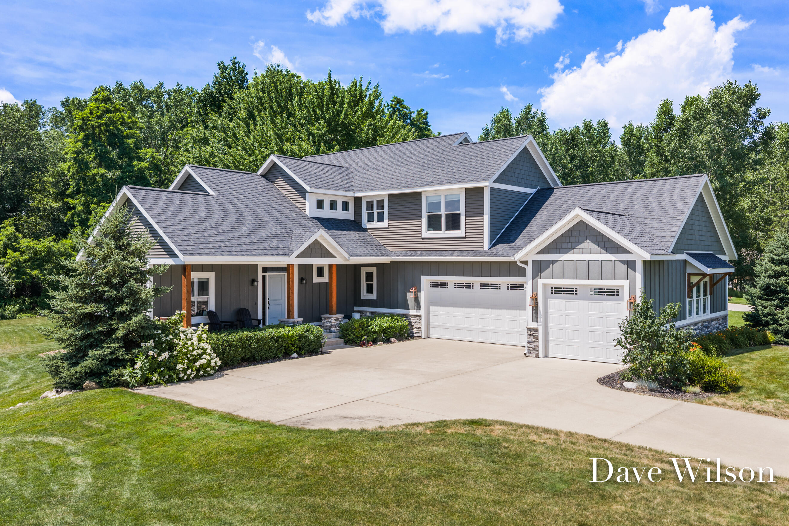 6699 Summer Meadows Drive NE Rockford MI 49341