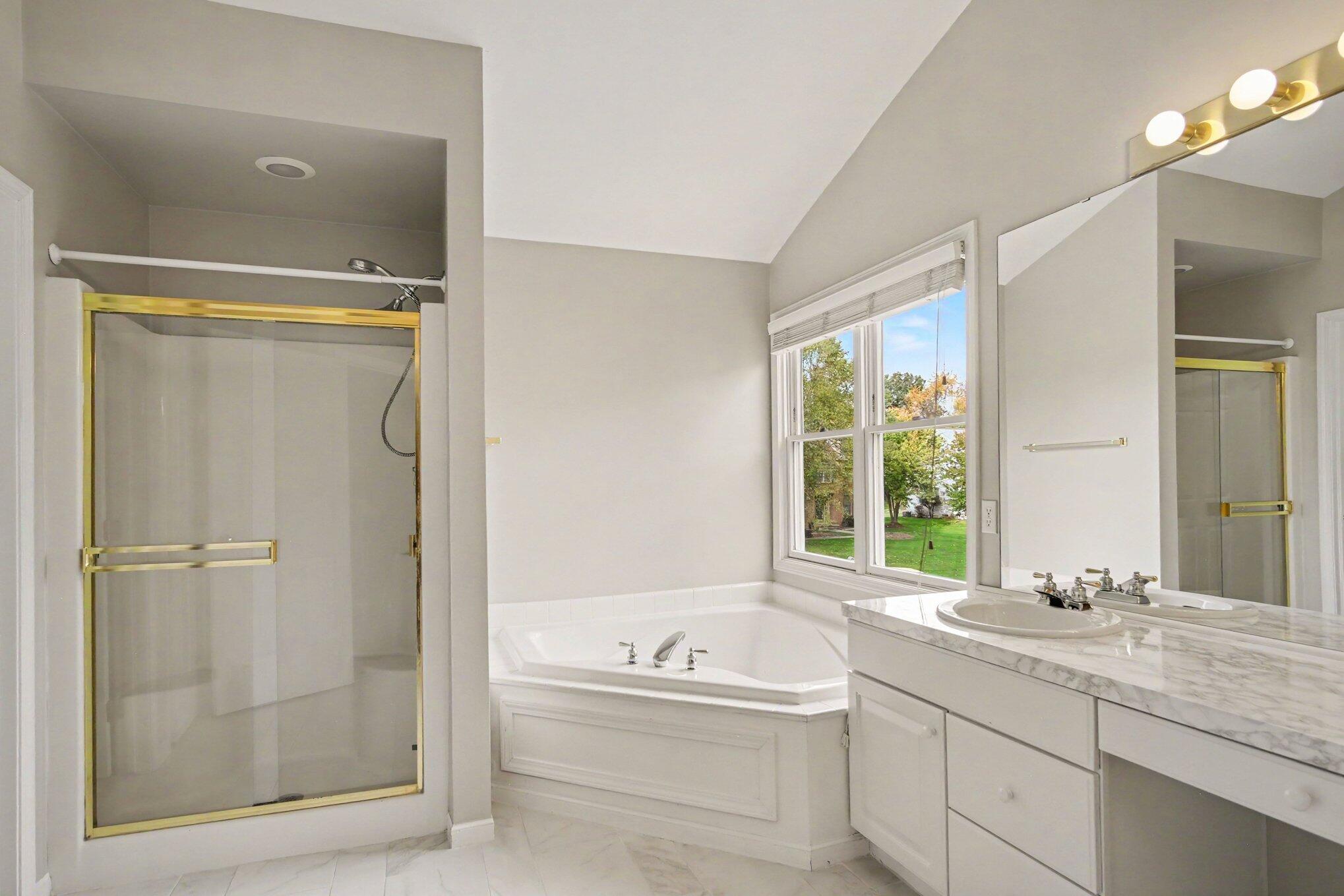 2358 Arbor Tree Court SE Grand Rapids MI 49546