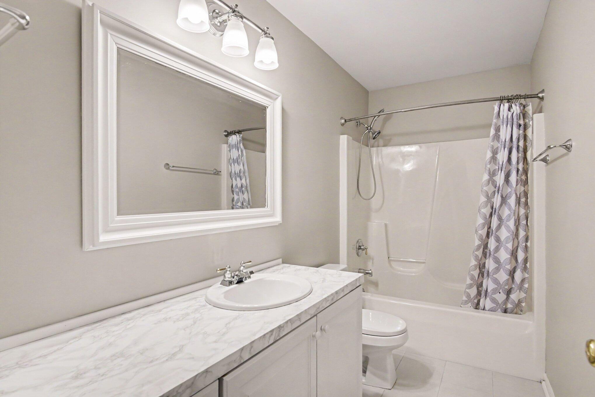 2358 Arbor Tree Court SE Grand Rapids MI 49546