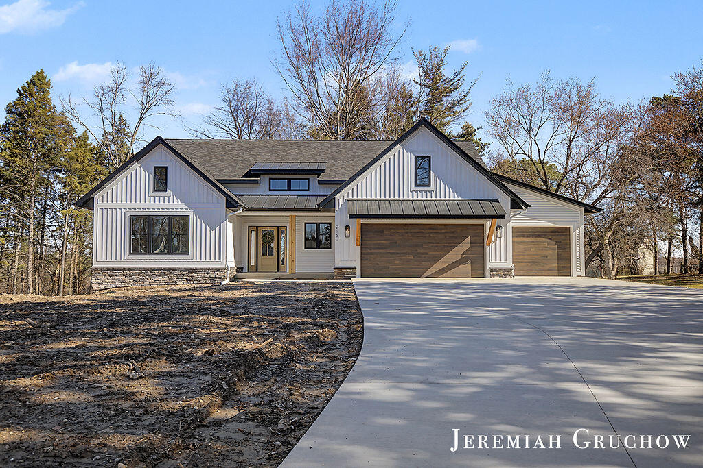 2160 Engleside Drive SE Grand Rapids MI 49546