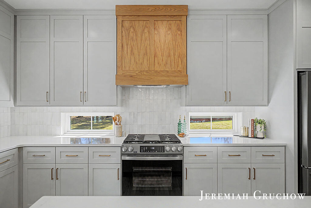 2160 Engleside Drive SE Grand Rapids MI 49546