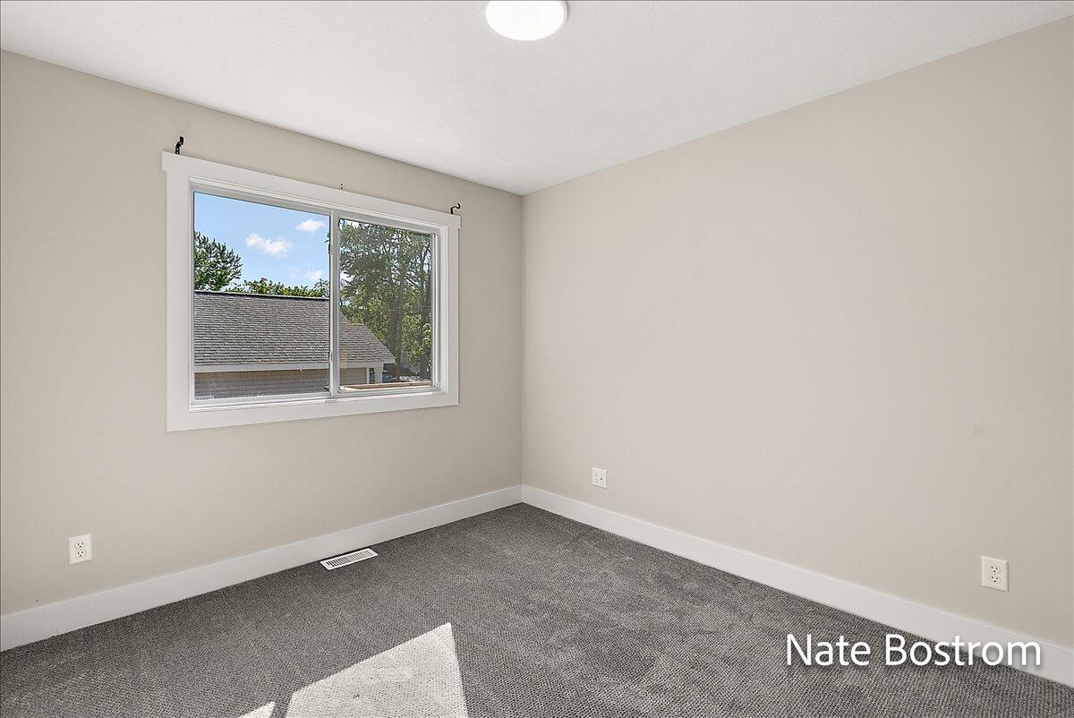 1271 Spring Street Muskegon MI 49442