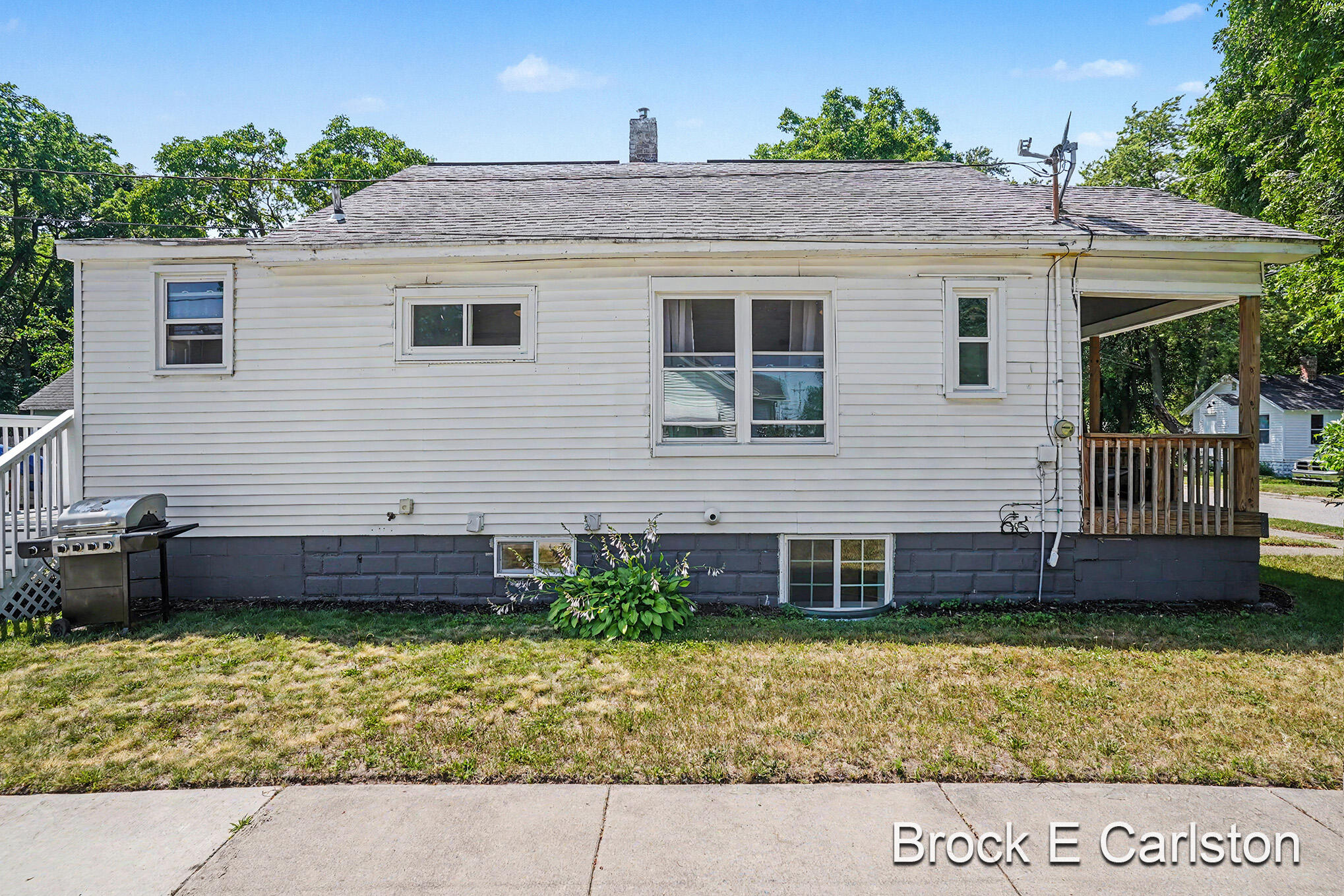 855 Windsor Avenue Muskegon MI 49441