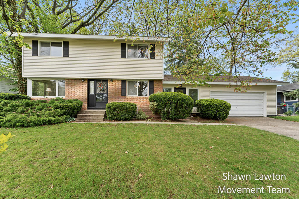 1833 Bonneville Drive Muskegon MI 49441