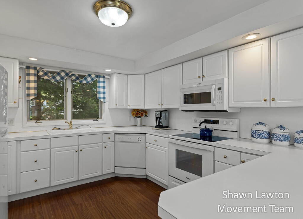 1833 Bonneville Drive Muskegon MI 49441