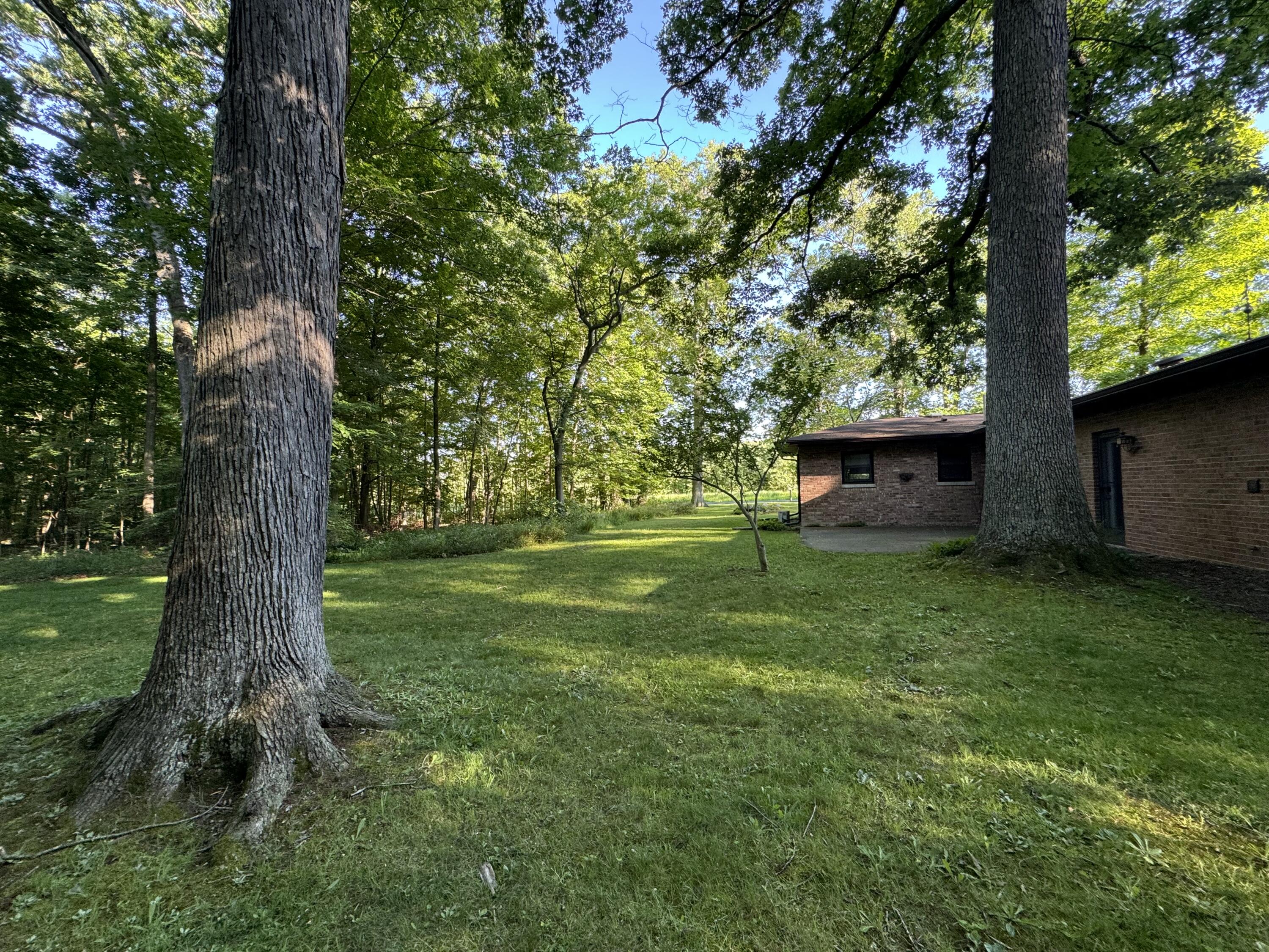 6629 W East Road Three Oaks MI 49128