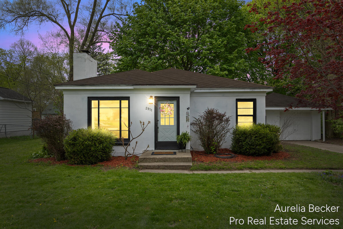 2911 Foster Avenue NE Grand Rapids MI 49505