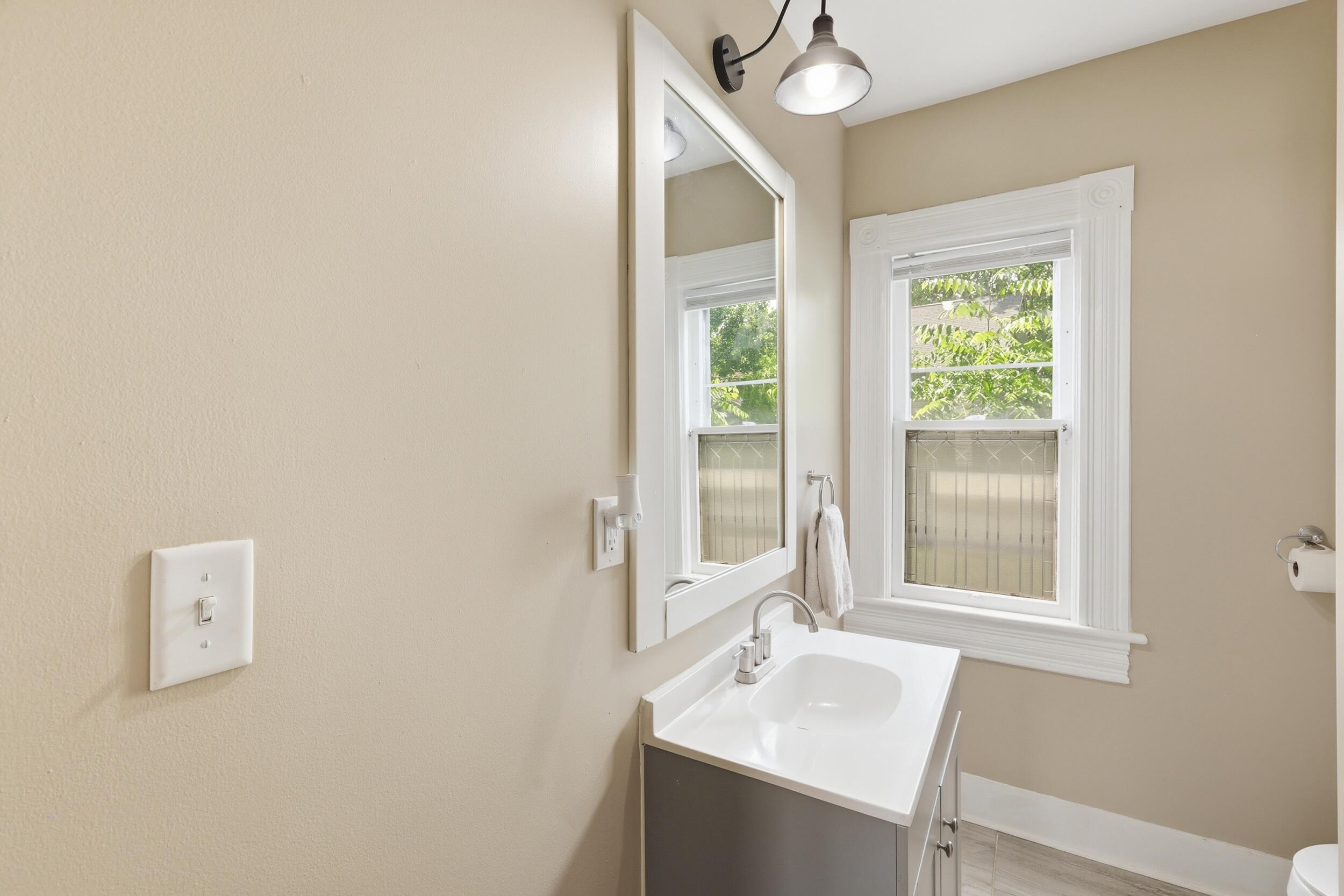 1009 2nd Street NW Grand Rapids MI 49504