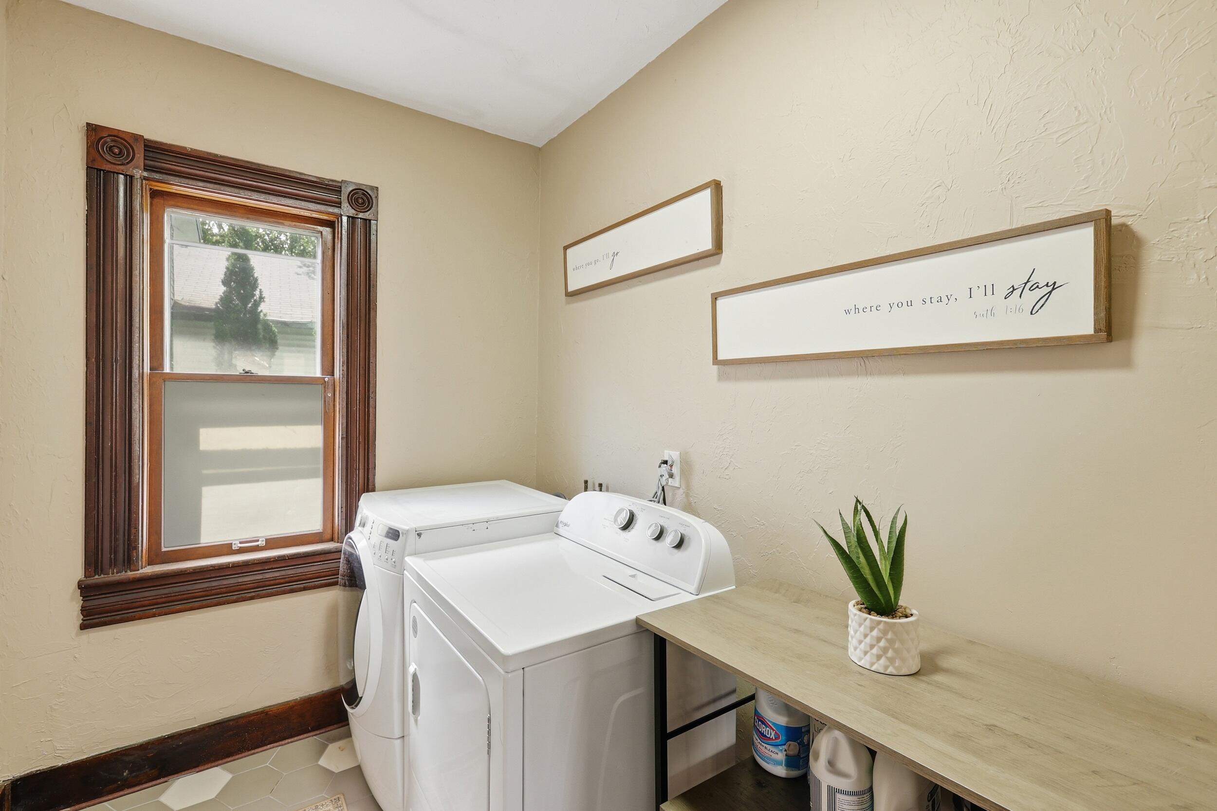 1009 2nd Street NW Grand Rapids MI 49504