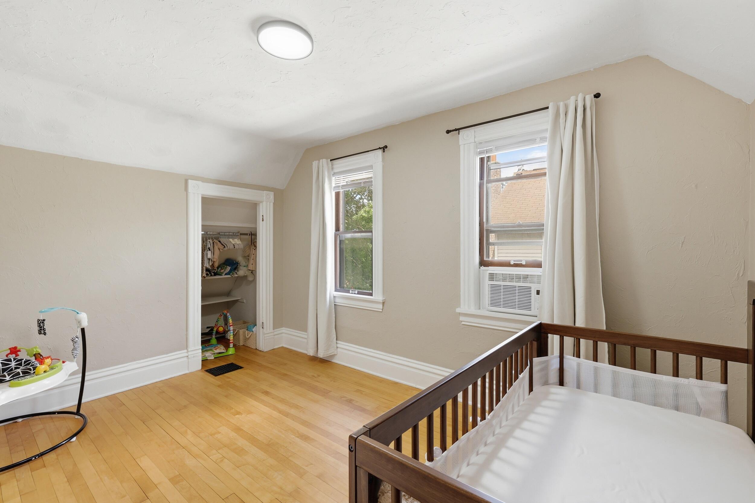 1009 2nd Street NW Grand Rapids MI 49504