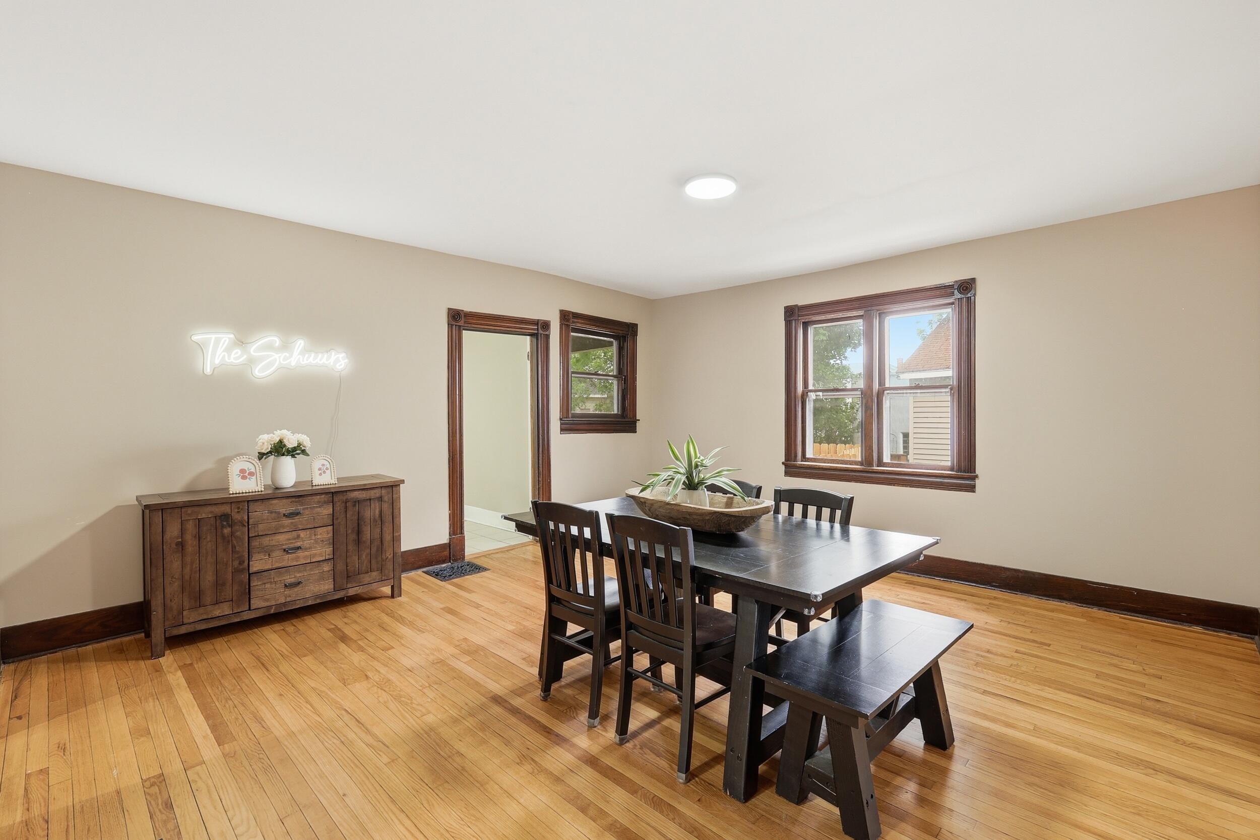 1009 2nd Street NW Grand Rapids MI 49504