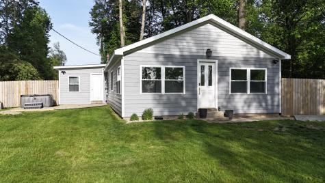 17259 Paradise Lake Road Vandalia MI 49095