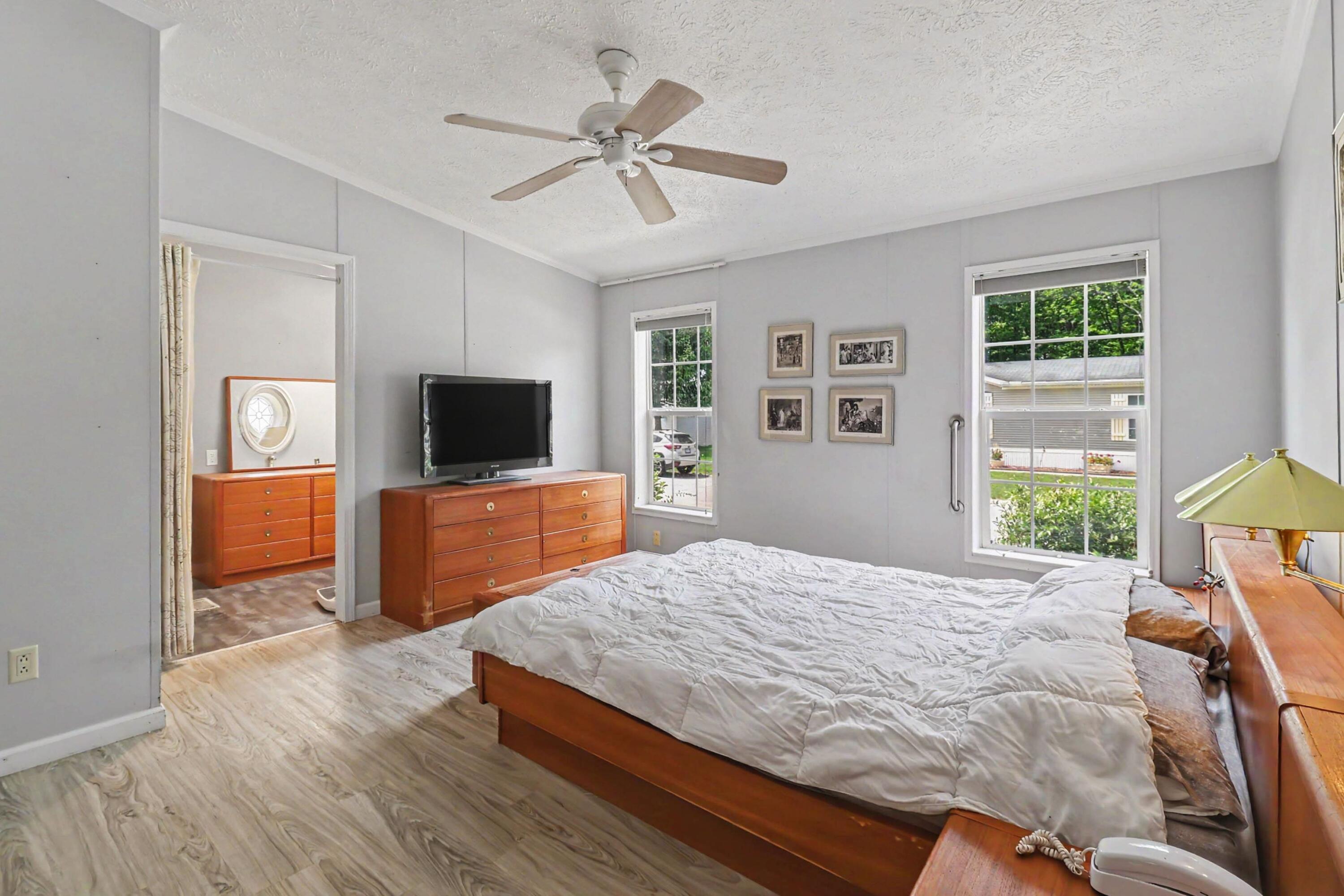 3773 W Forest Hill Circle Ludington MI 49431