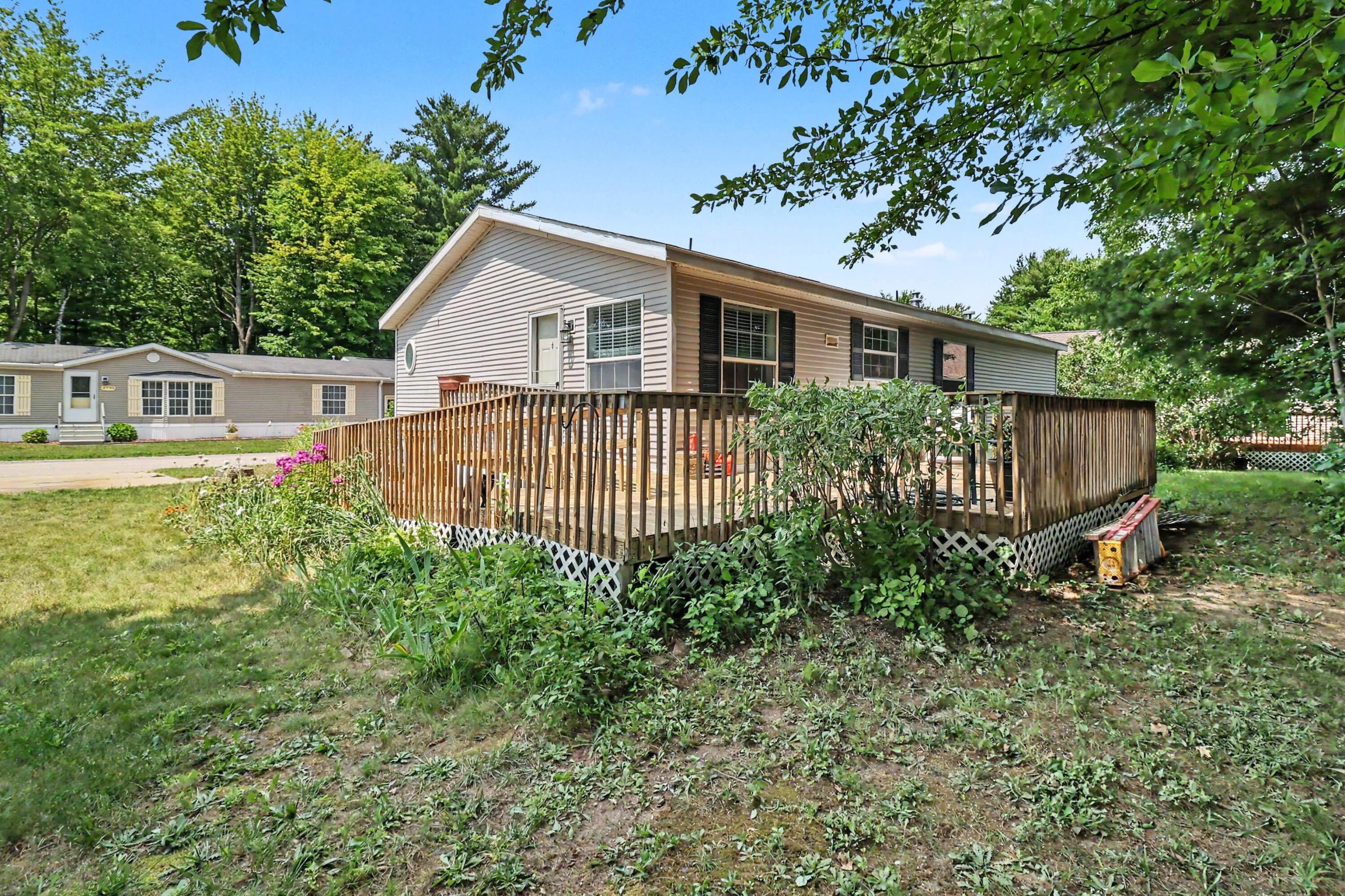 3773 W Forest Hill Circle Ludington MI 49431
