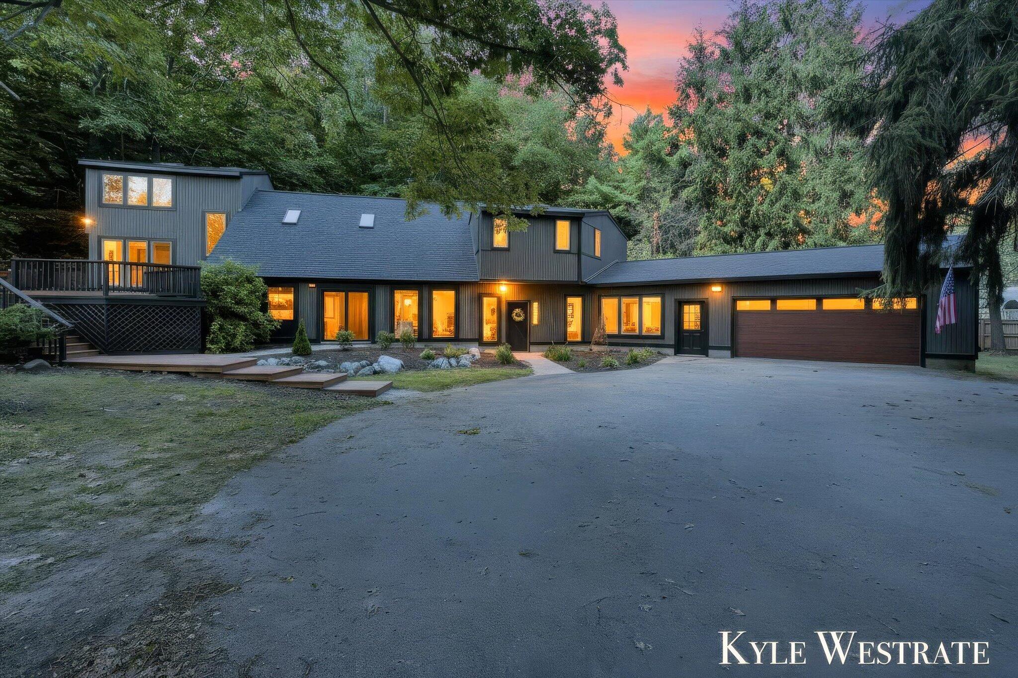 6093 Ridgeview Drive Norton Shores MI 49441
