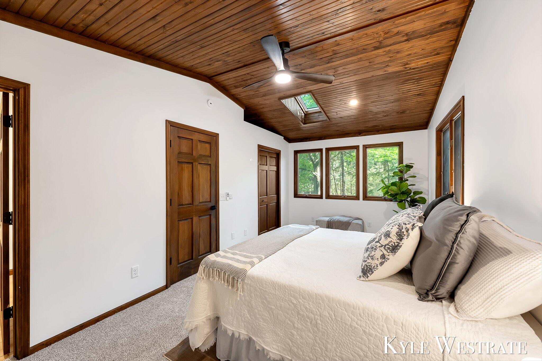 6093 Ridgeview Drive Norton Shores MI 49441