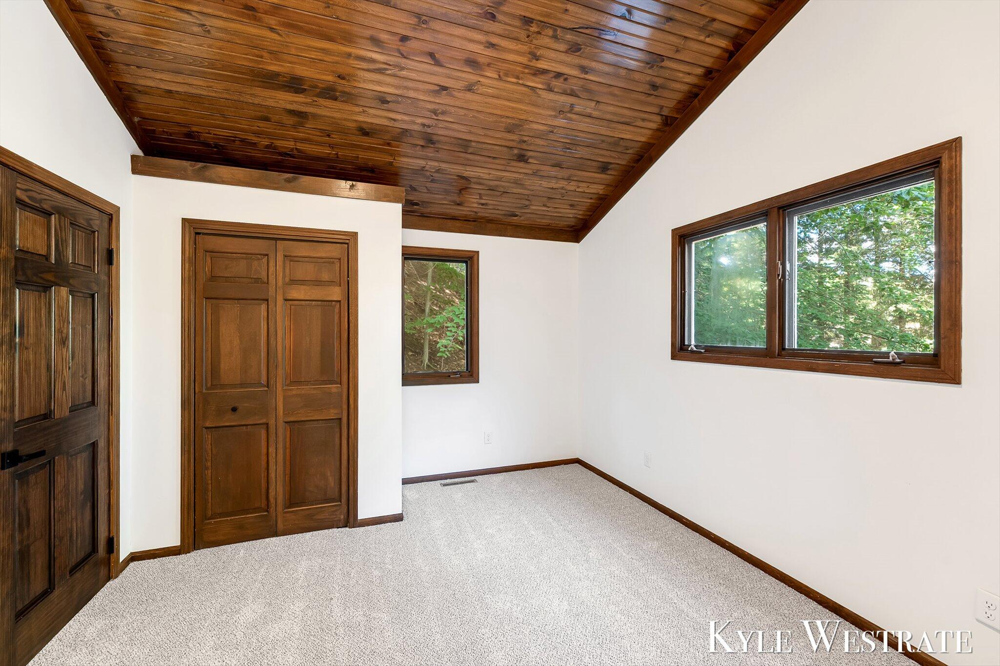 6093 Ridgeview Drive Norton Shores MI 49441