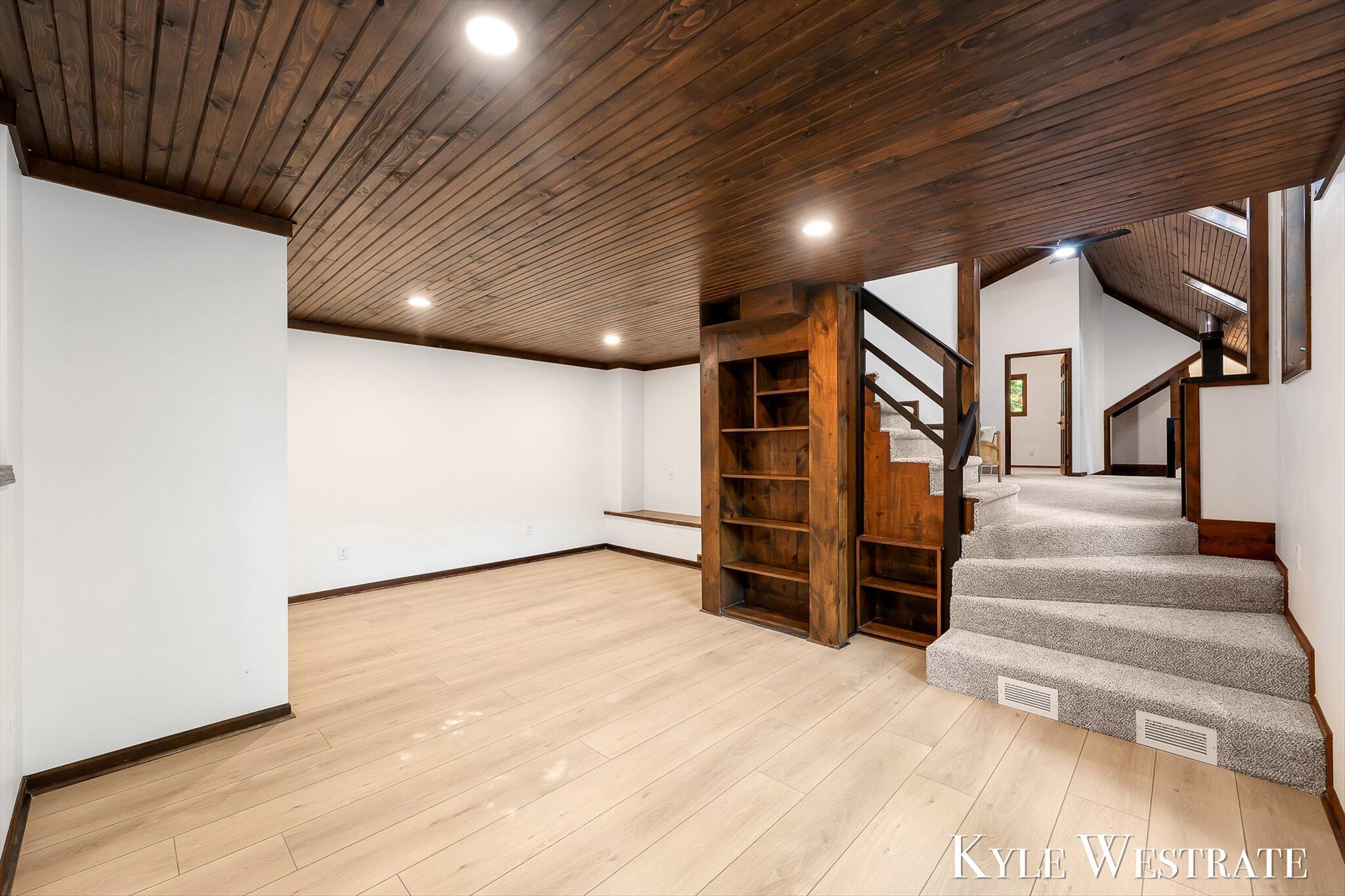 6093 Ridgeview Drive Norton Shores MI 49441