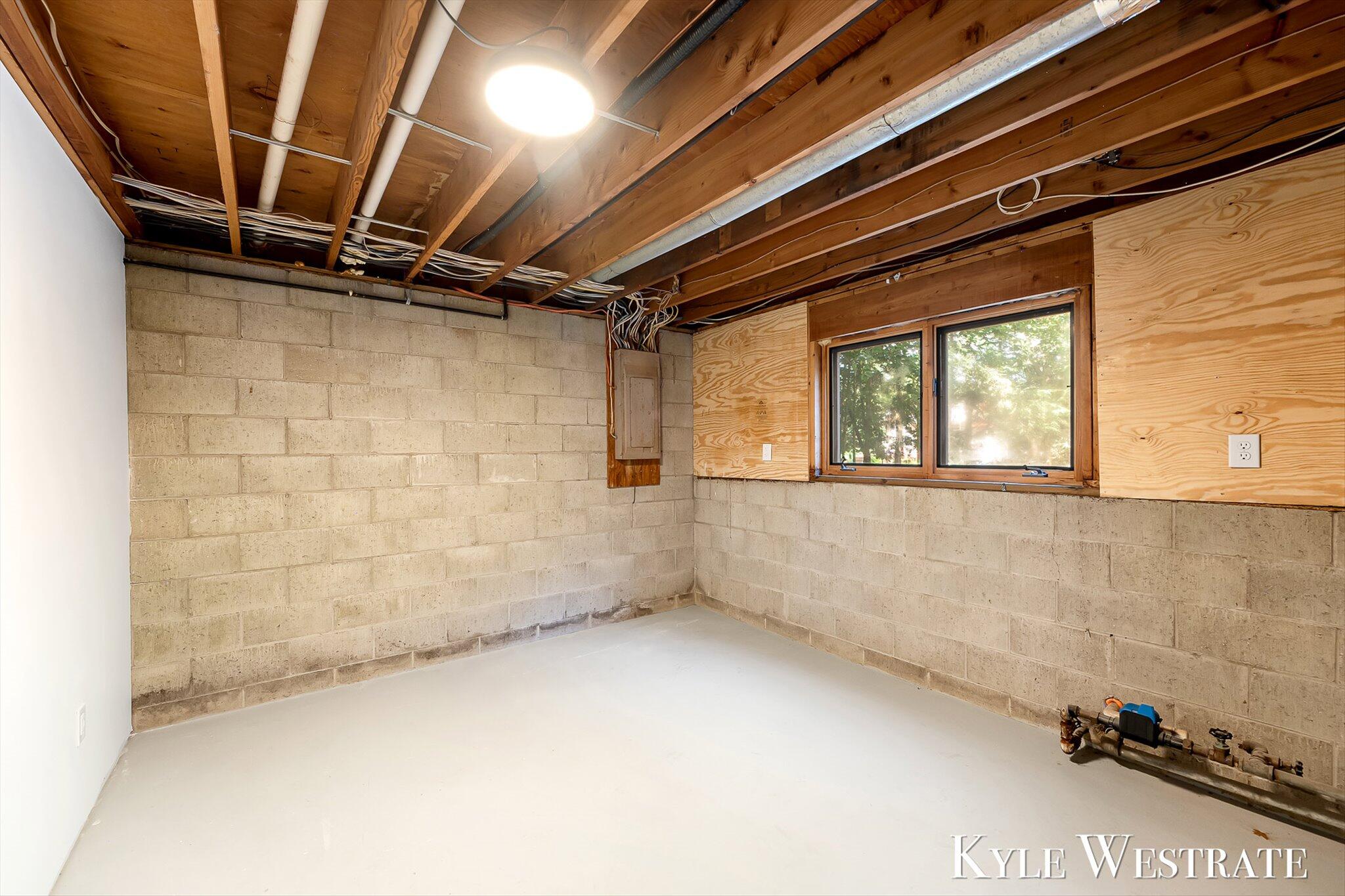 6093 Ridgeview Drive Norton Shores MI 49441