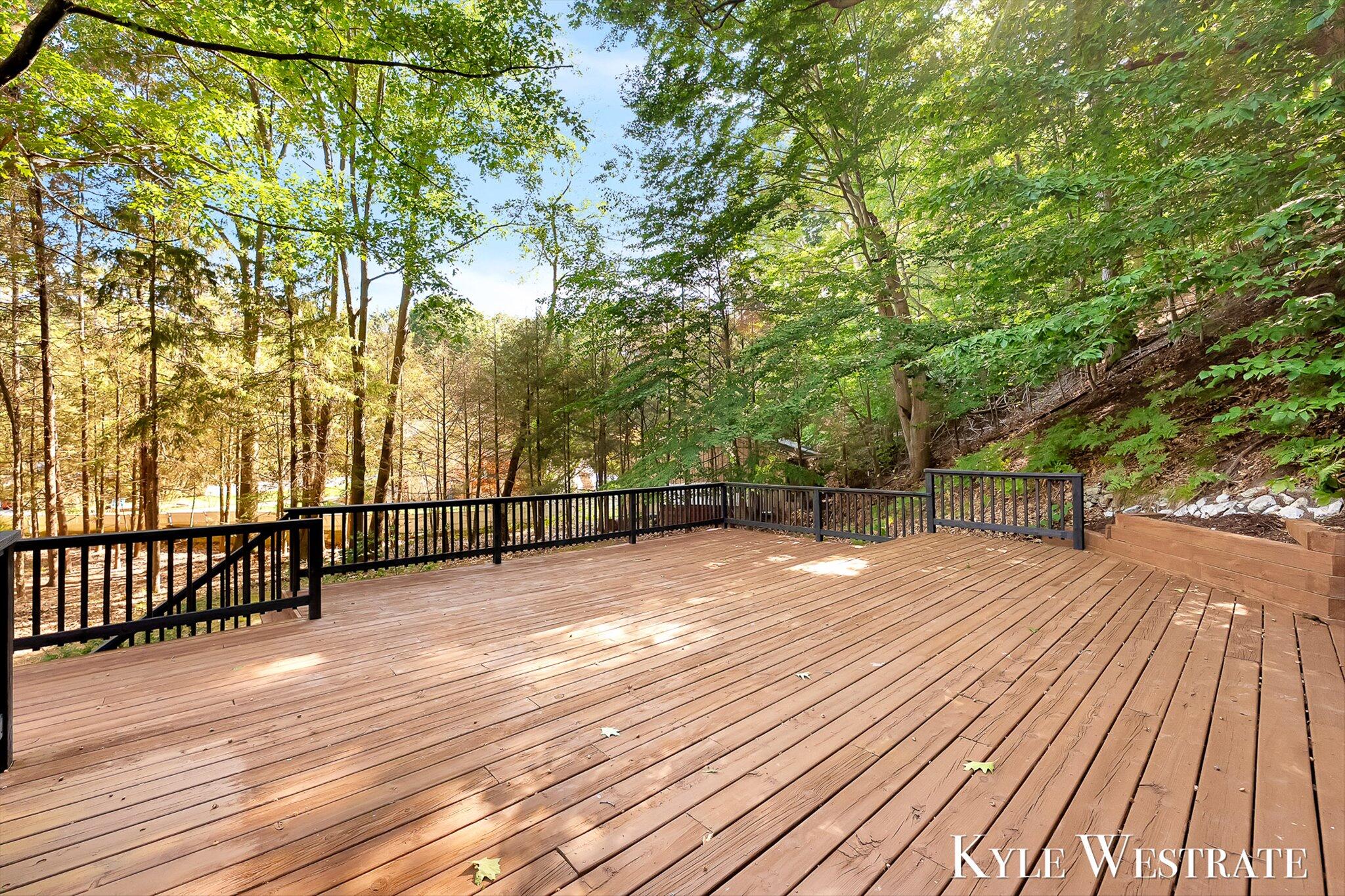 6093 Ridgeview Drive Norton Shores MI 49441