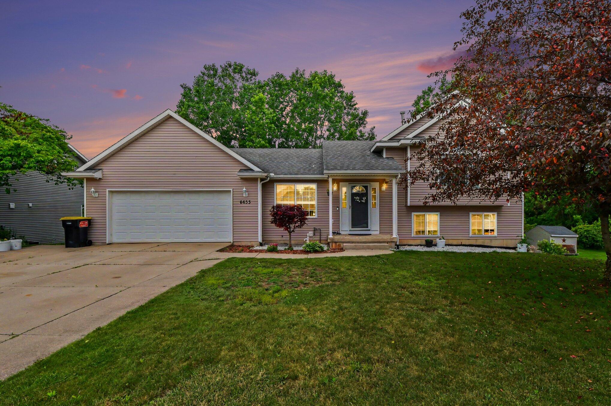 6633 Rye Grass Court SE Grand Rapids MI 49508