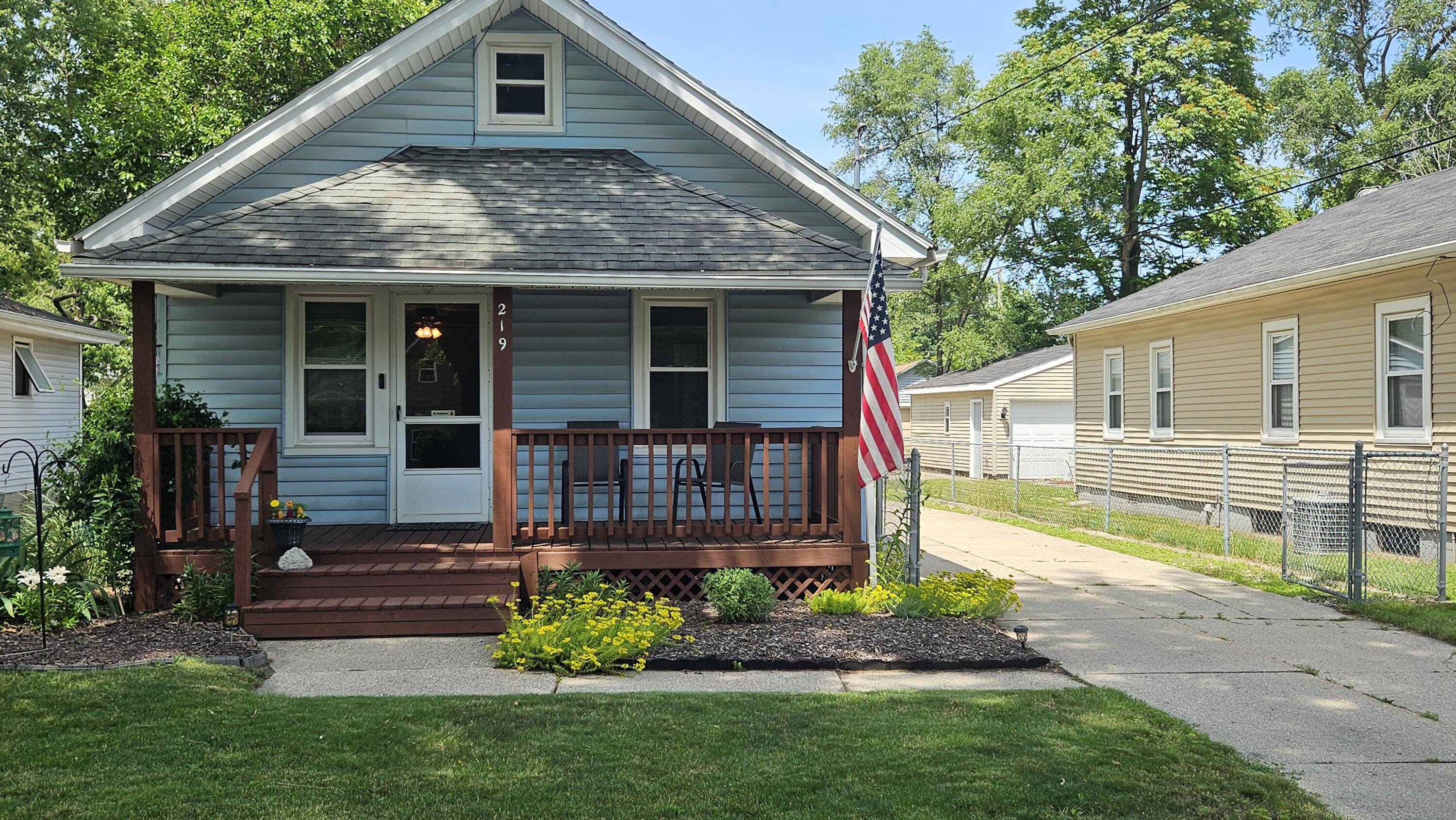 219 Abbie Street SE Grand Rapids MI 49548
