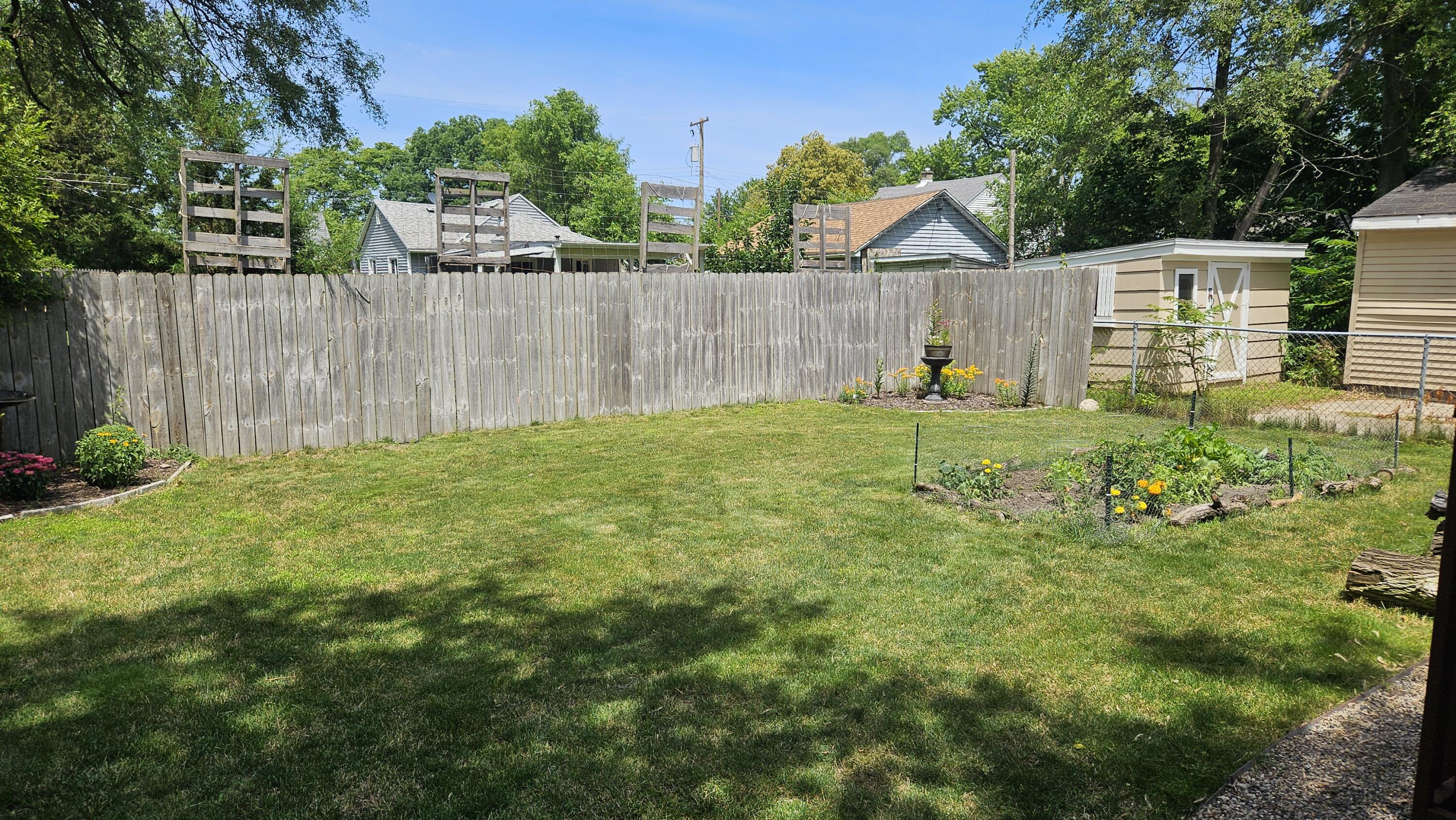 219 Abbie Street SE Grand Rapids MI 49548
