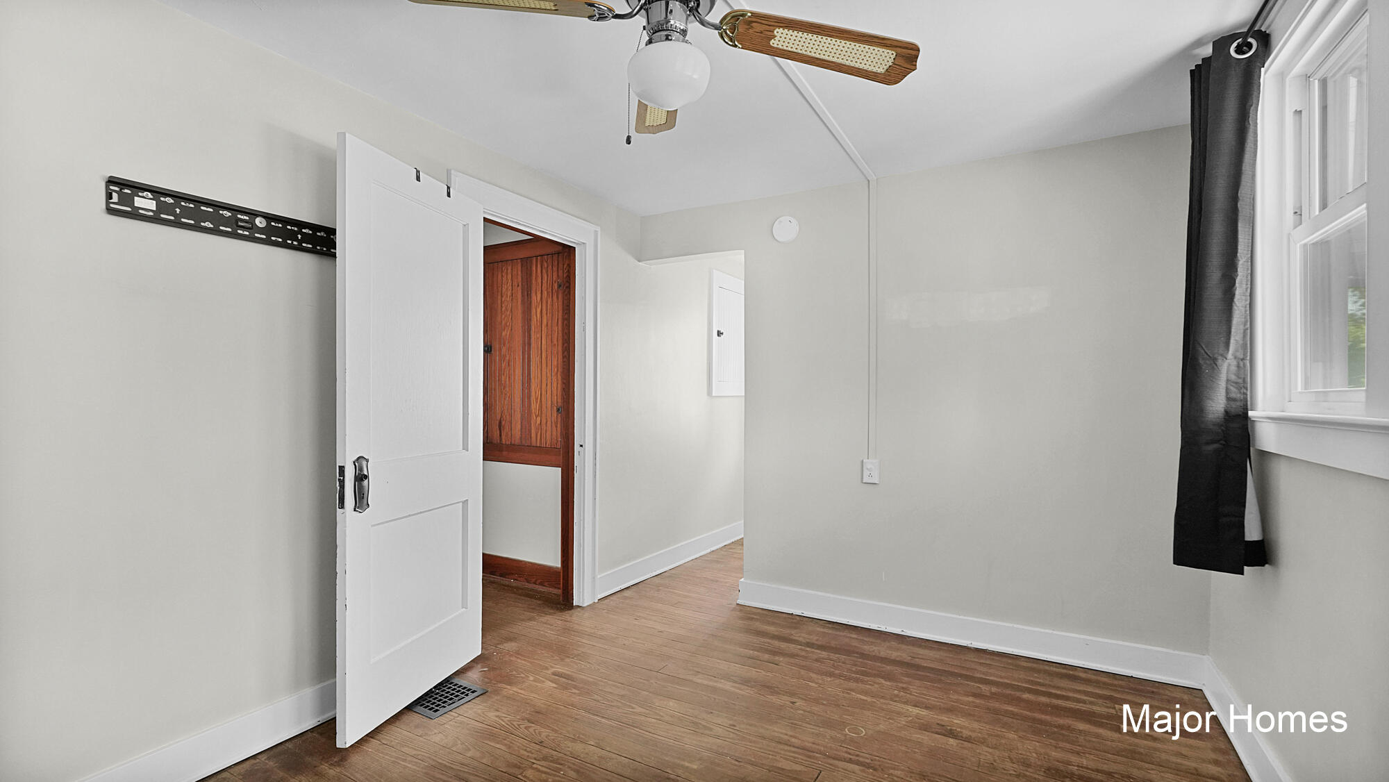 1229 Dickinson Street SE Grand Rapids MI 49507