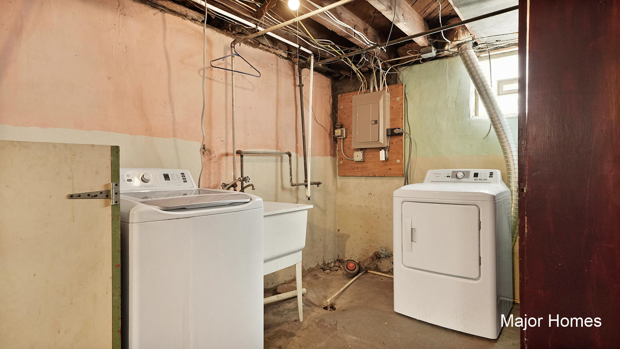 1229 Dickinson Street SE Grand Rapids MI 49507
