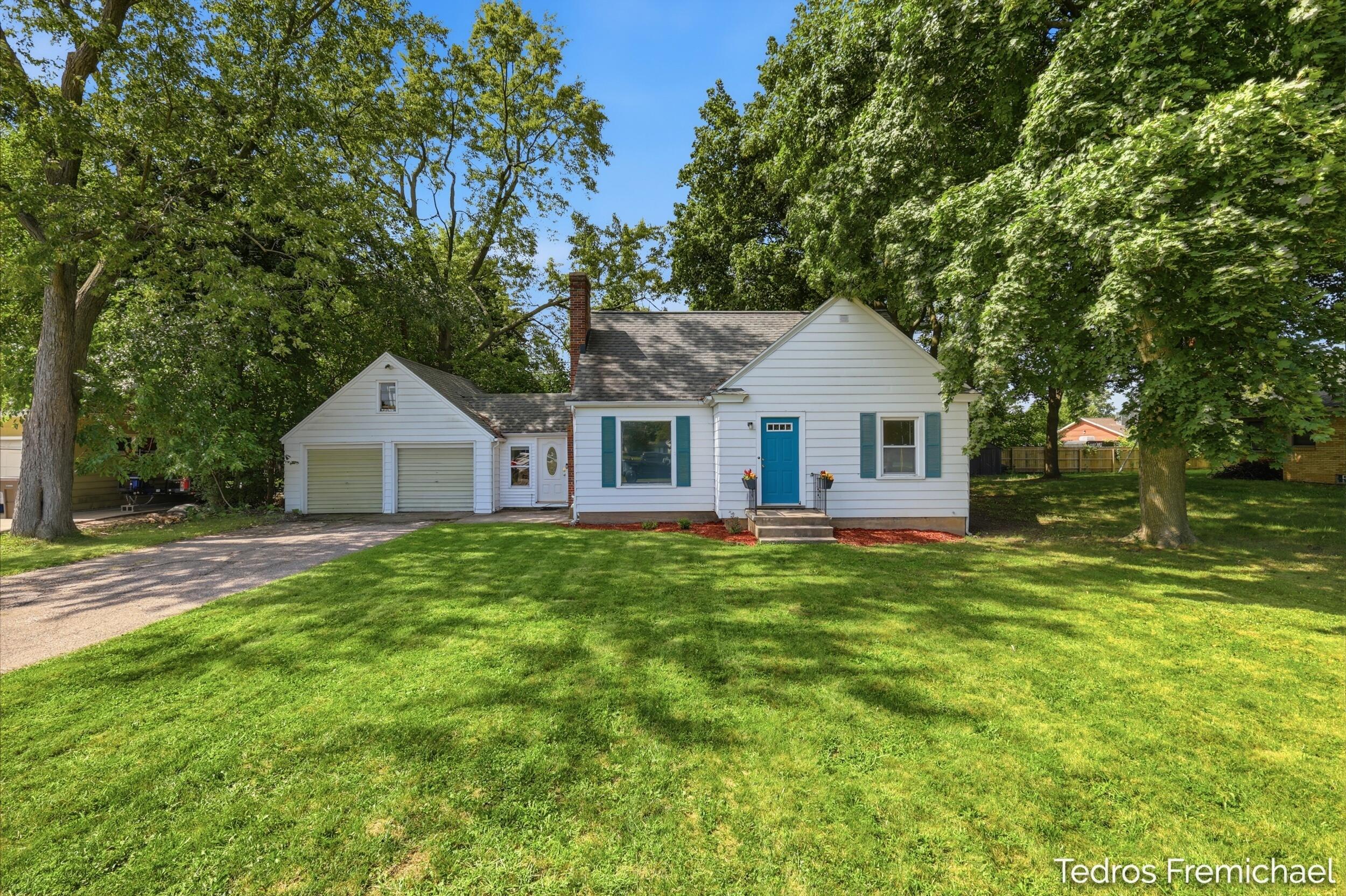 3372 Evert Street NW Grand Rapids MI 49534