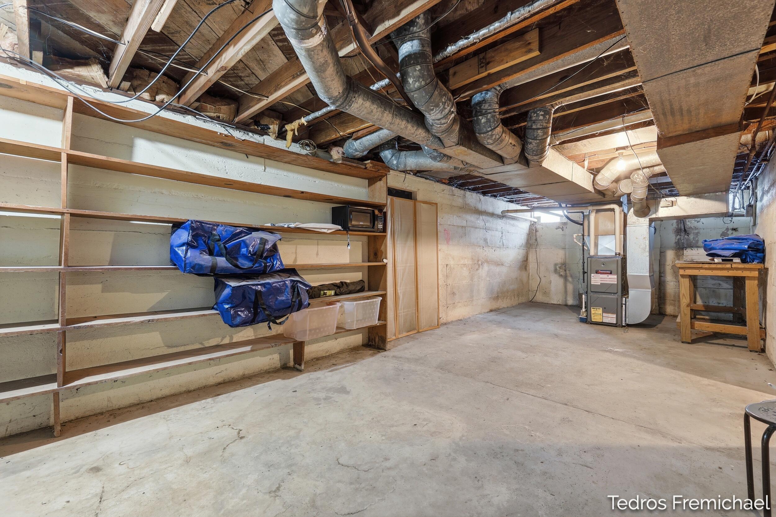 3372 Evert Street NW Grand Rapids MI 49534