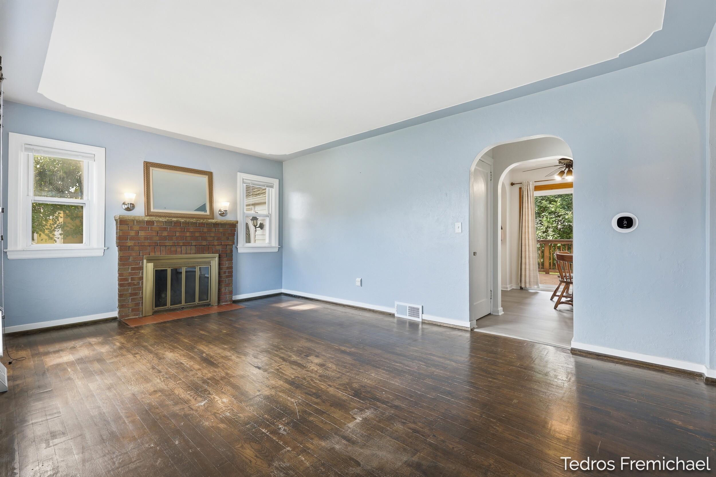 3372 Evert Street NW Grand Rapids MI 49534