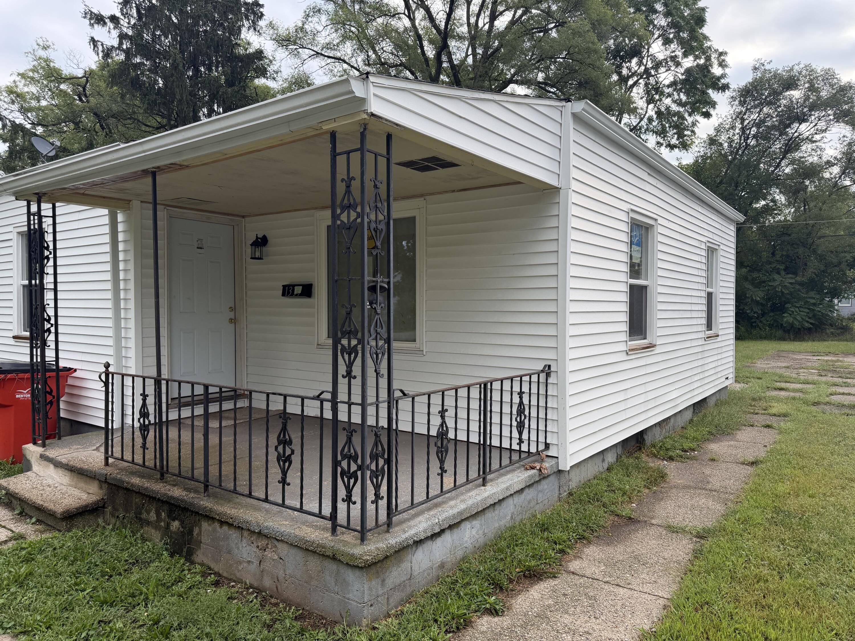 Benton Harbor MI, 1339 Jennings Avenue
