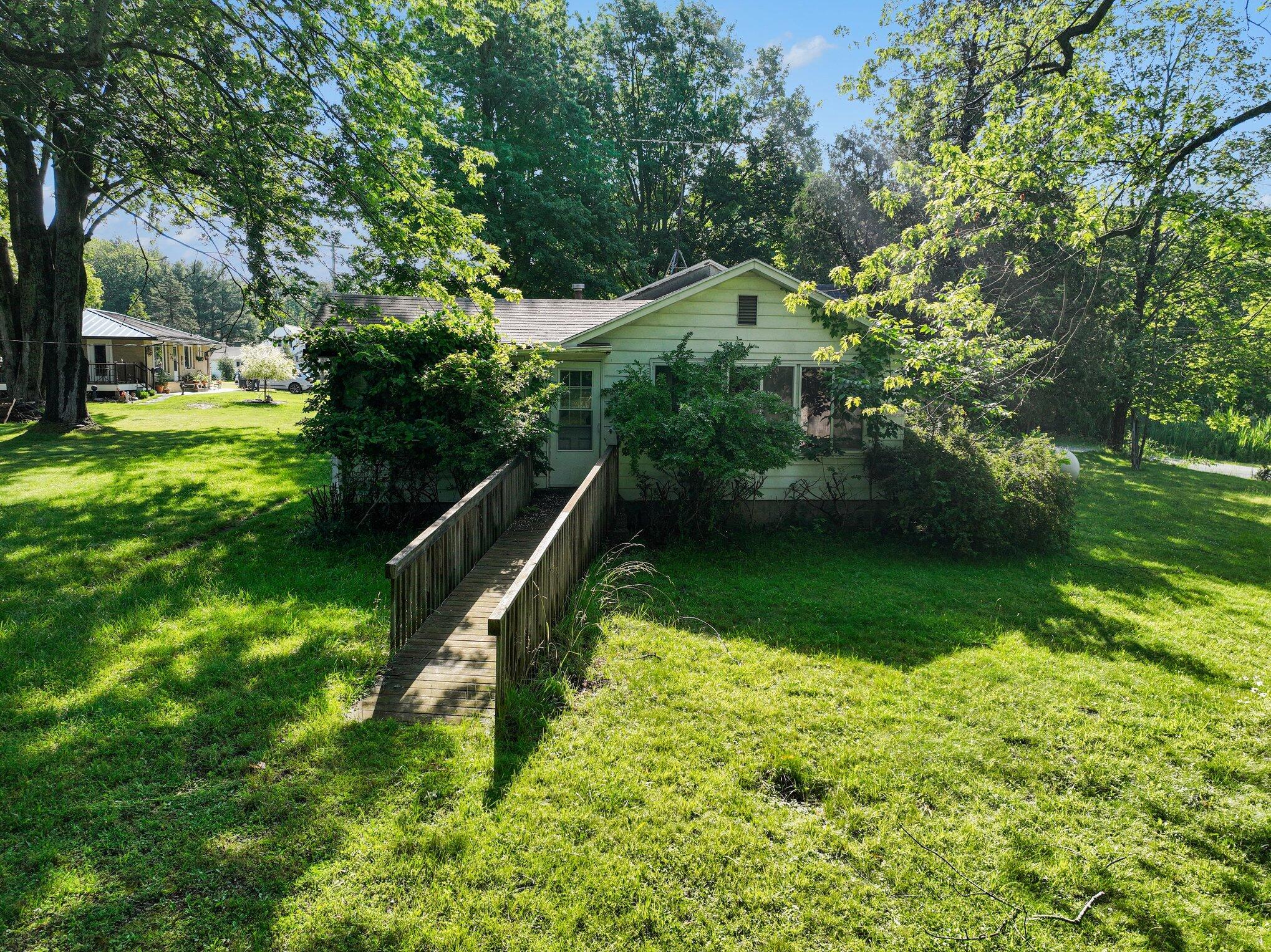 1401 71st Street Fennville MI 49408