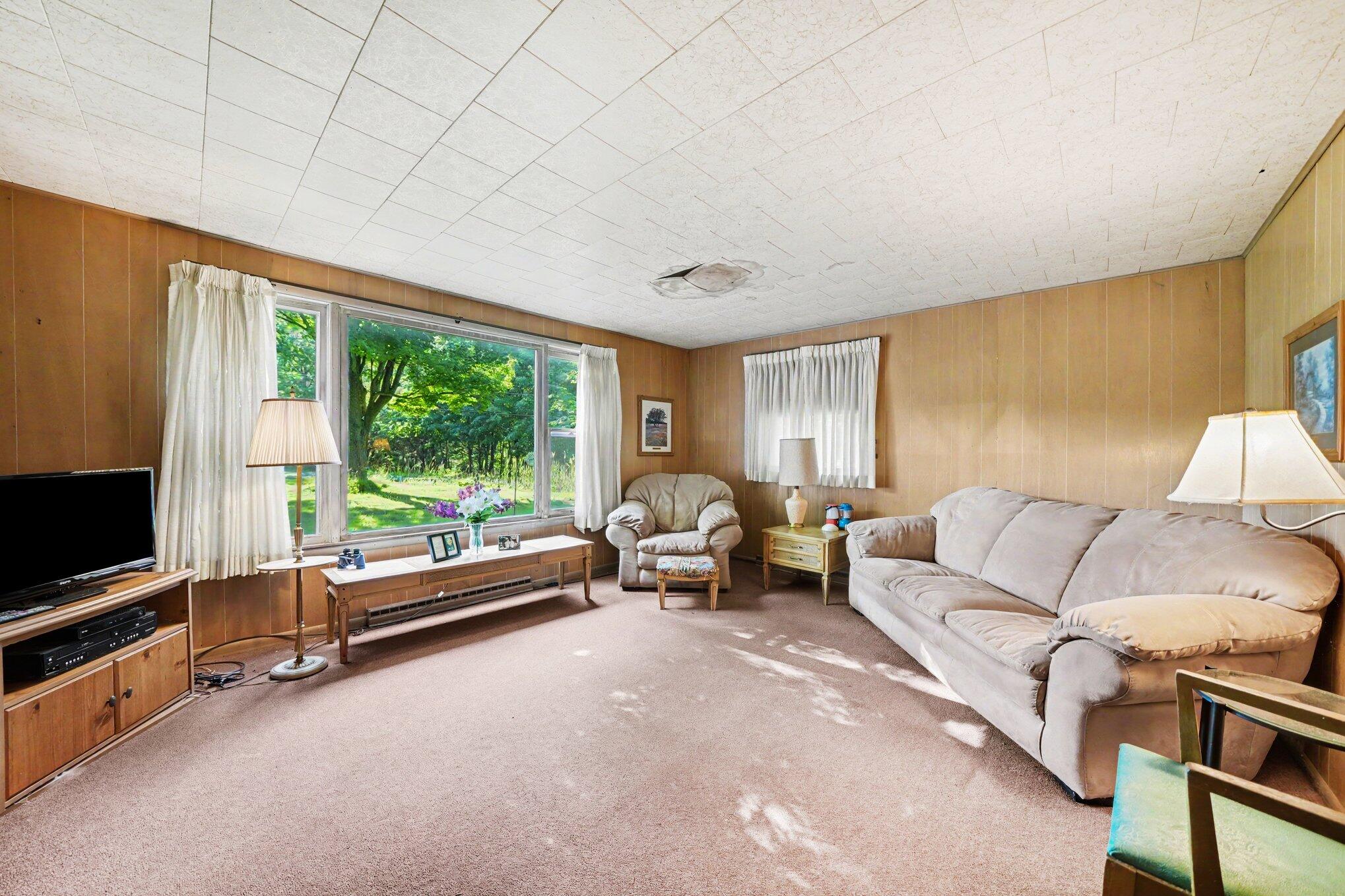 1401 71st Street Fennville MI 49408