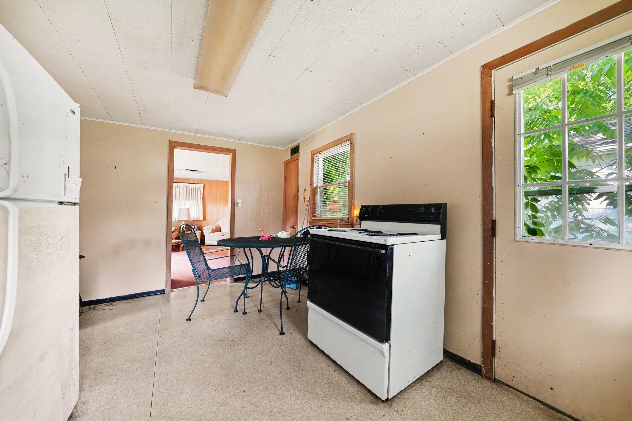 1401 71st Street Fennville MI 49408