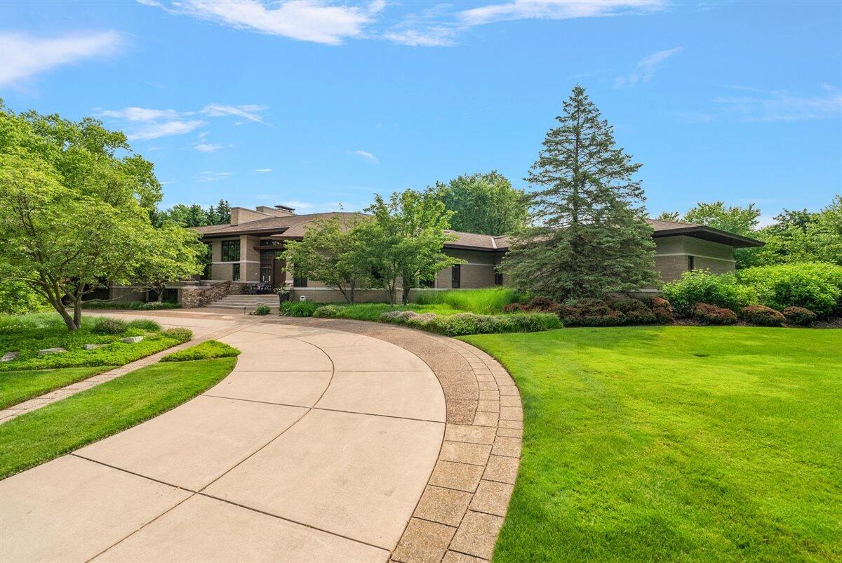 1878 Watermark Drive SE Grand Rapids MI 49546