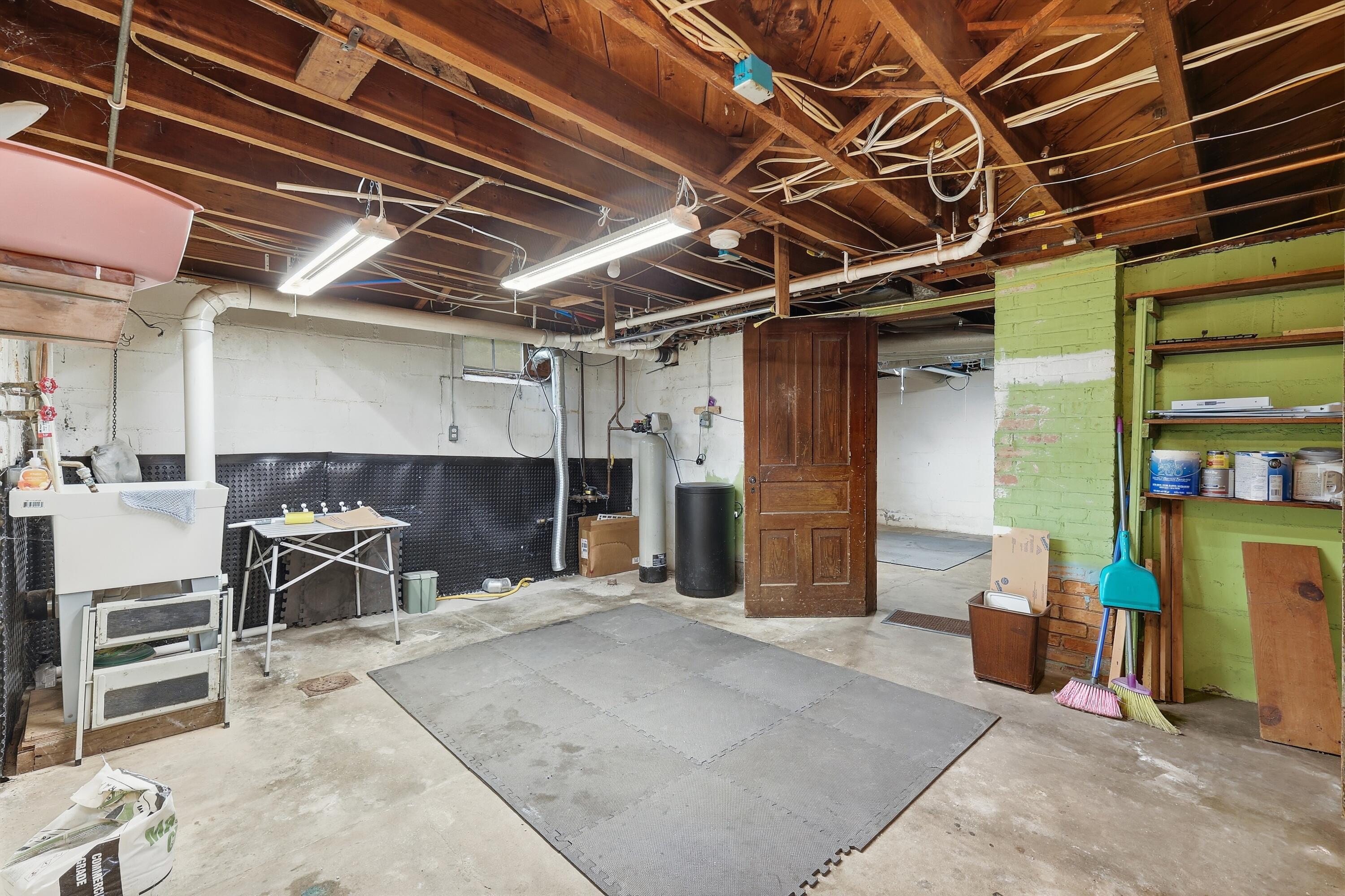 5031 N Riverview Drive Kalamazoo MI 49004