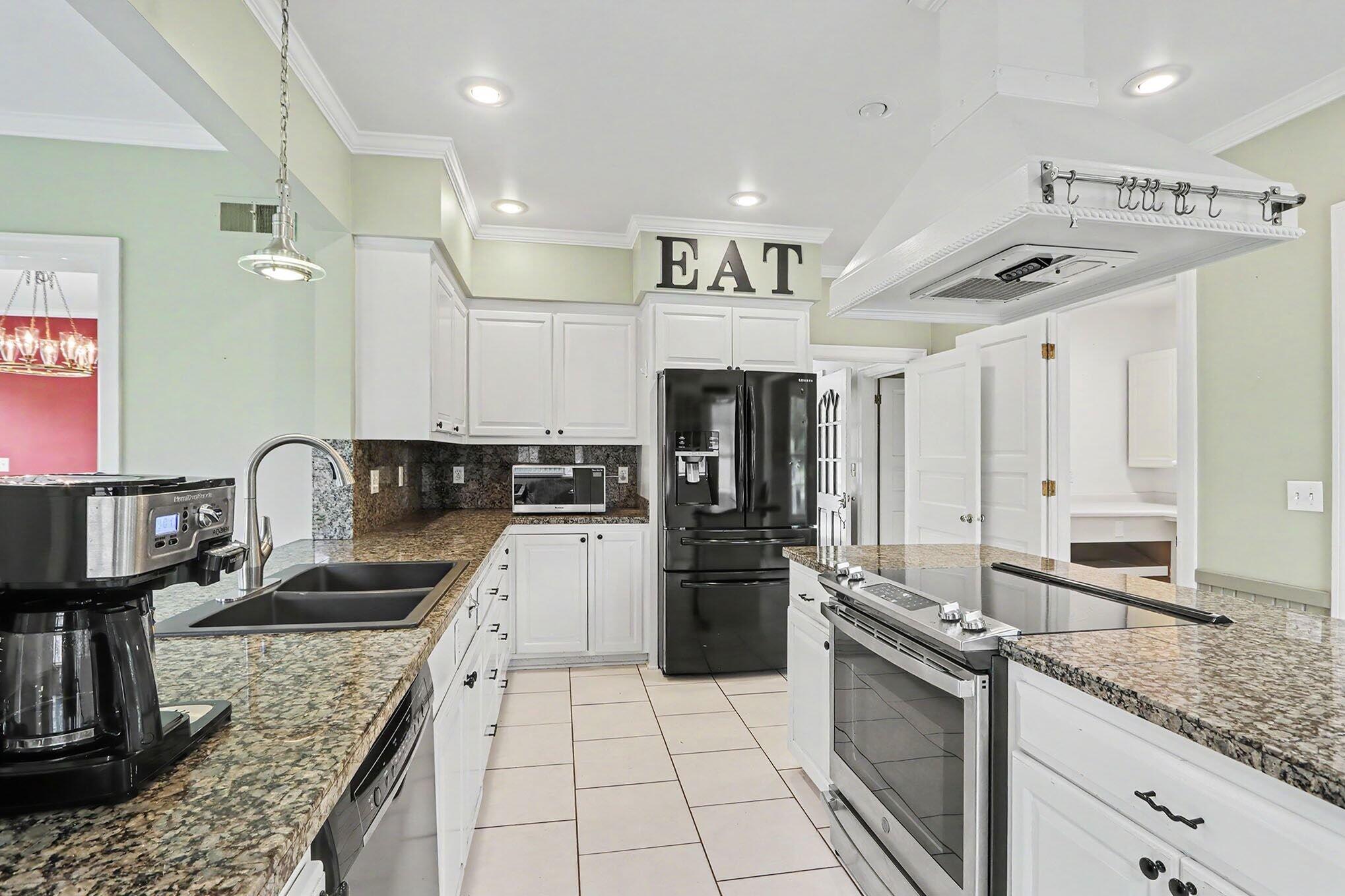 140 Meadowwood Court Decatur MI 49045