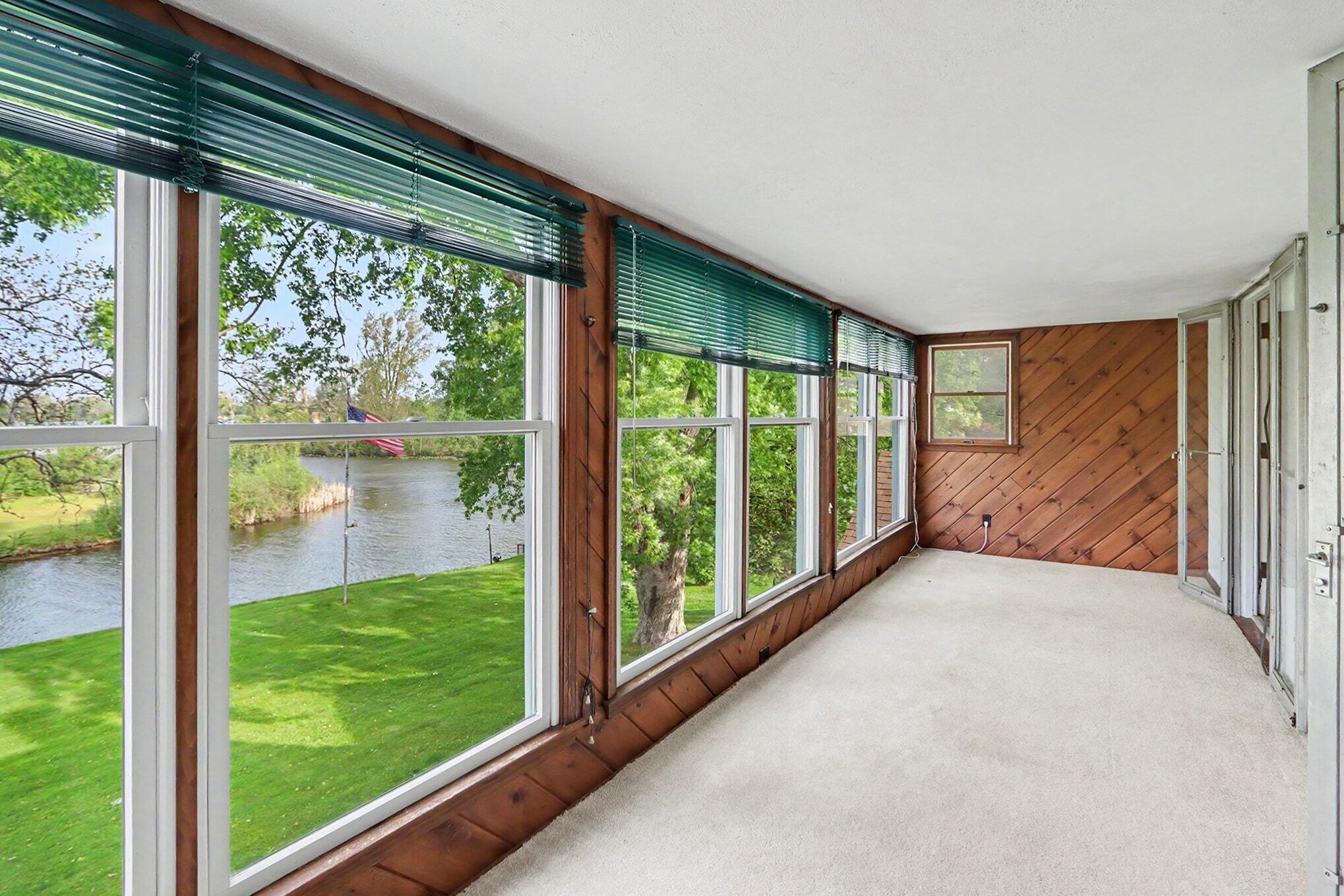 140 Meadowwood Court Decatur MI 49045