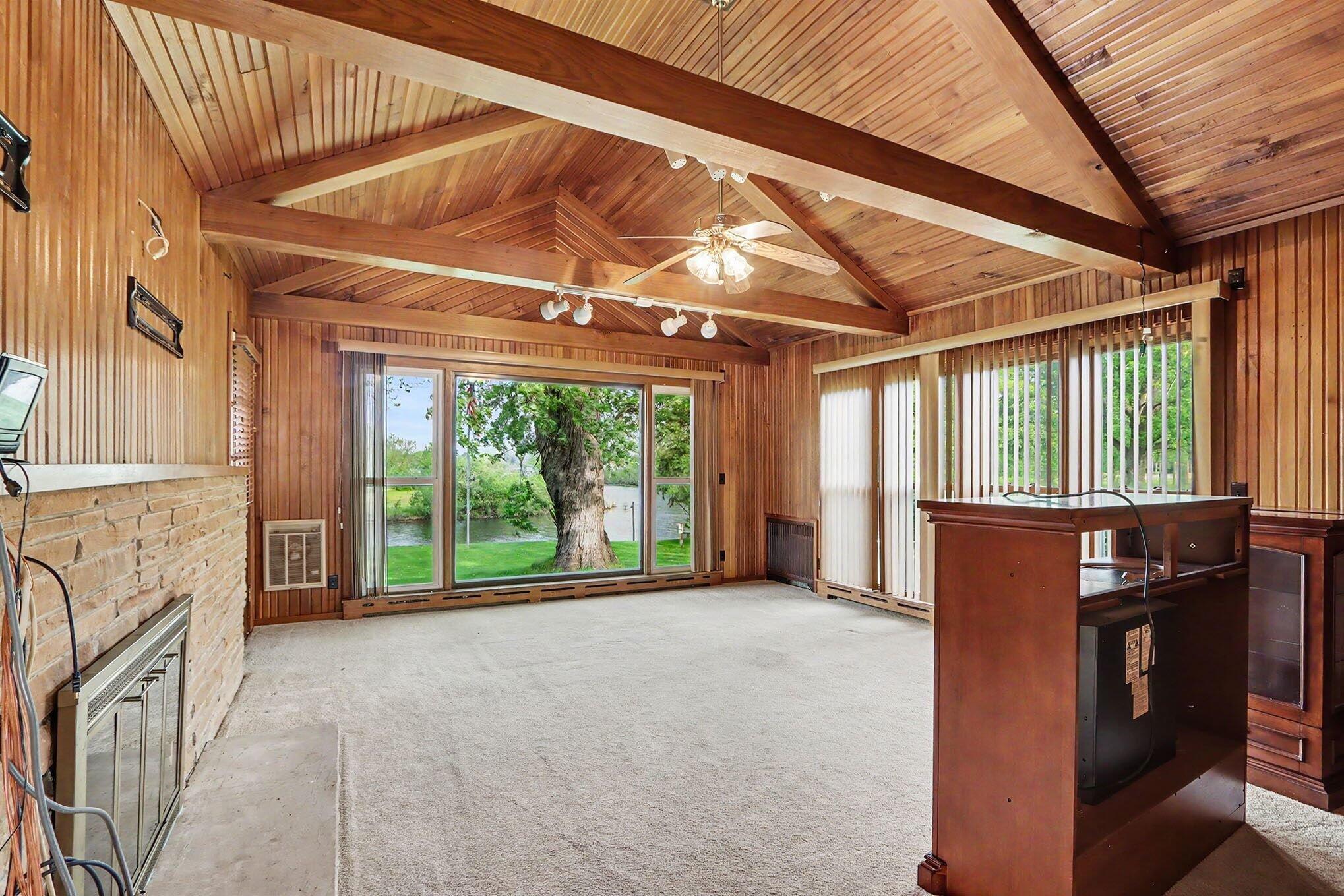 140 Meadowwood Court Decatur MI 49045