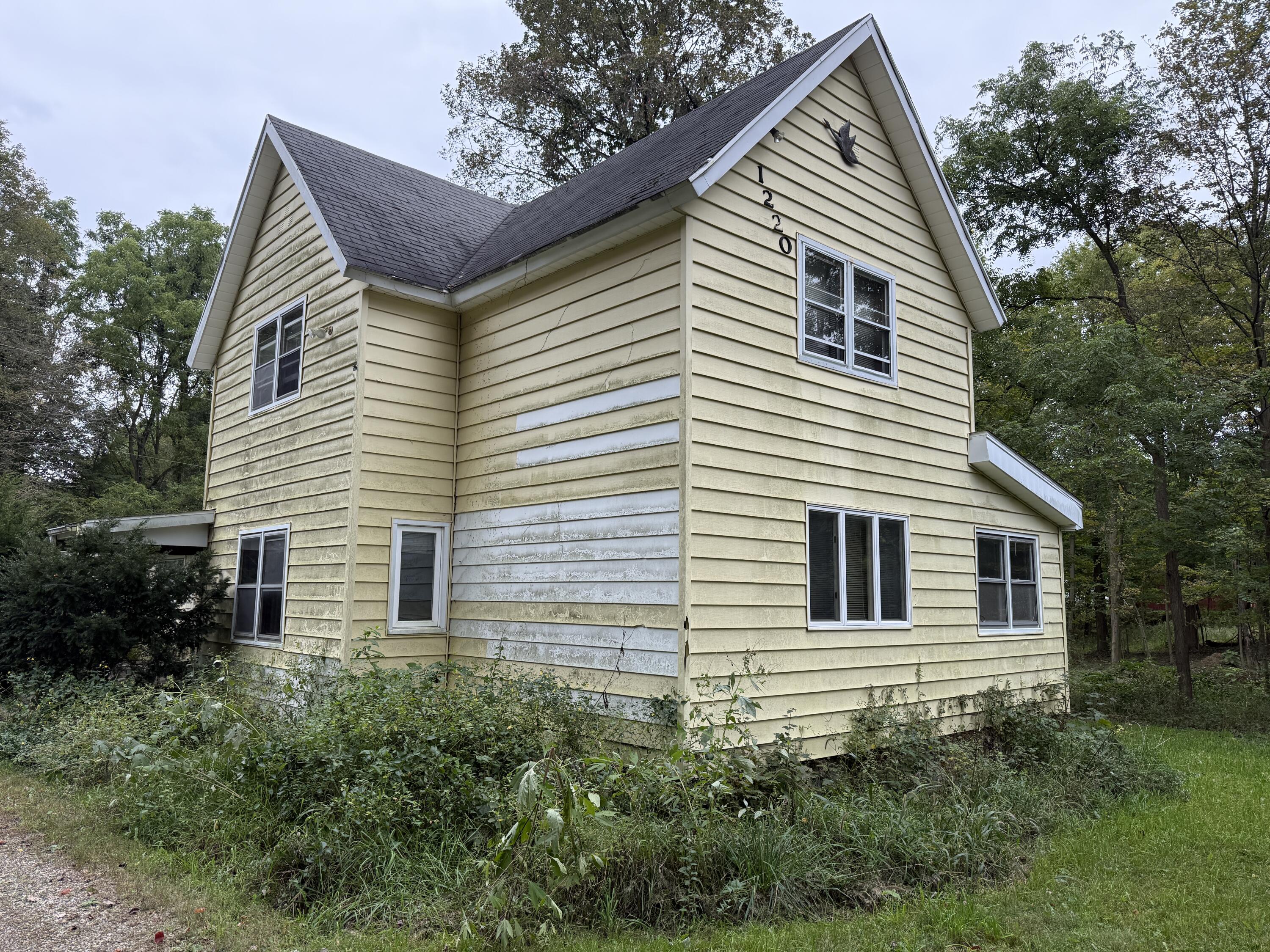 1220 N 6th Street Kalamazoo MI 49009