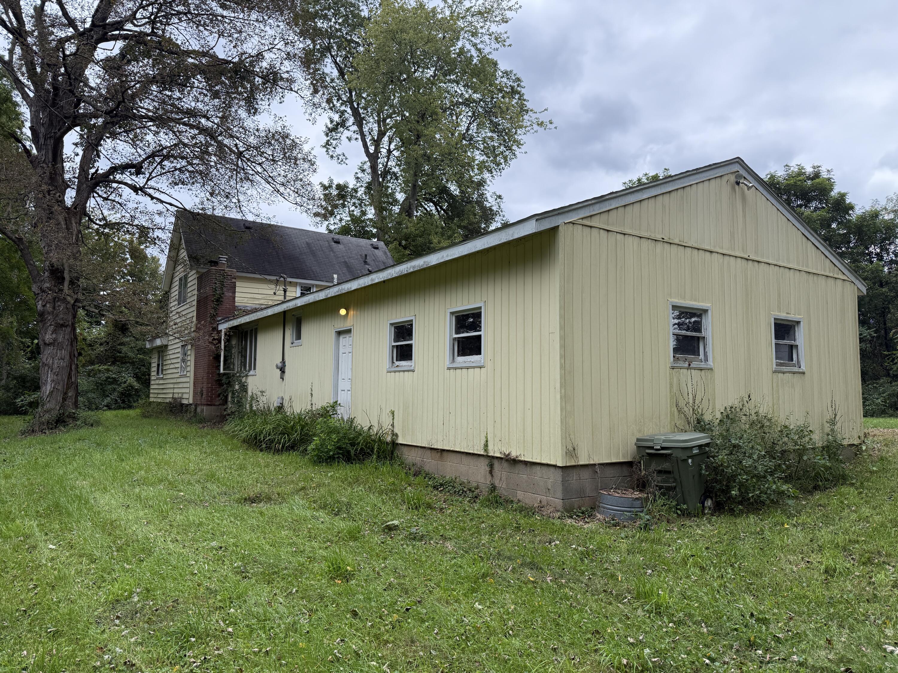 1220 N 6th Street Kalamazoo MI 49009