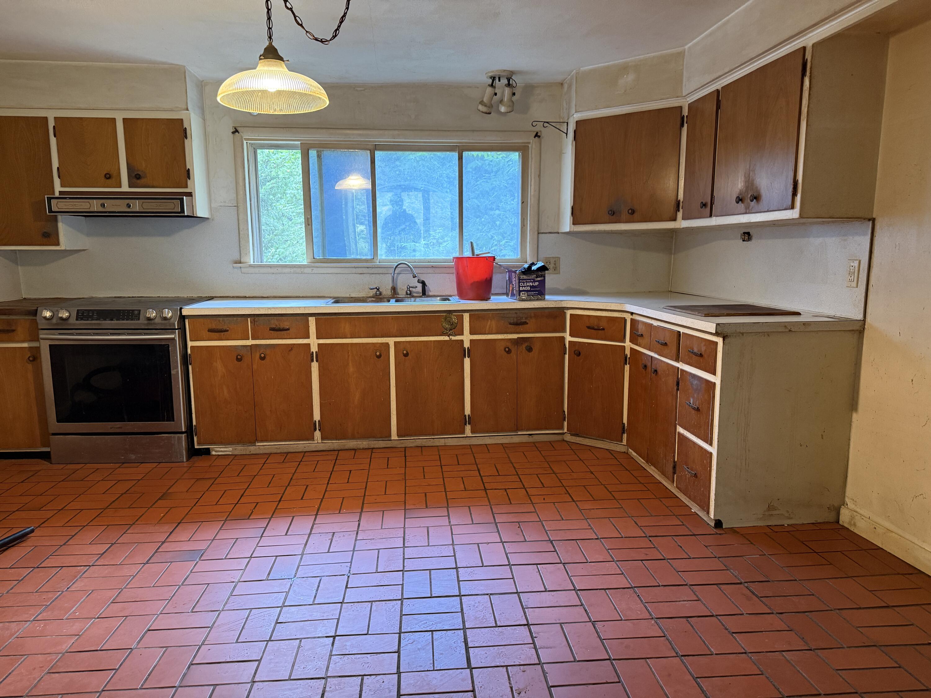 1220 N 6th Street Kalamazoo MI 49009