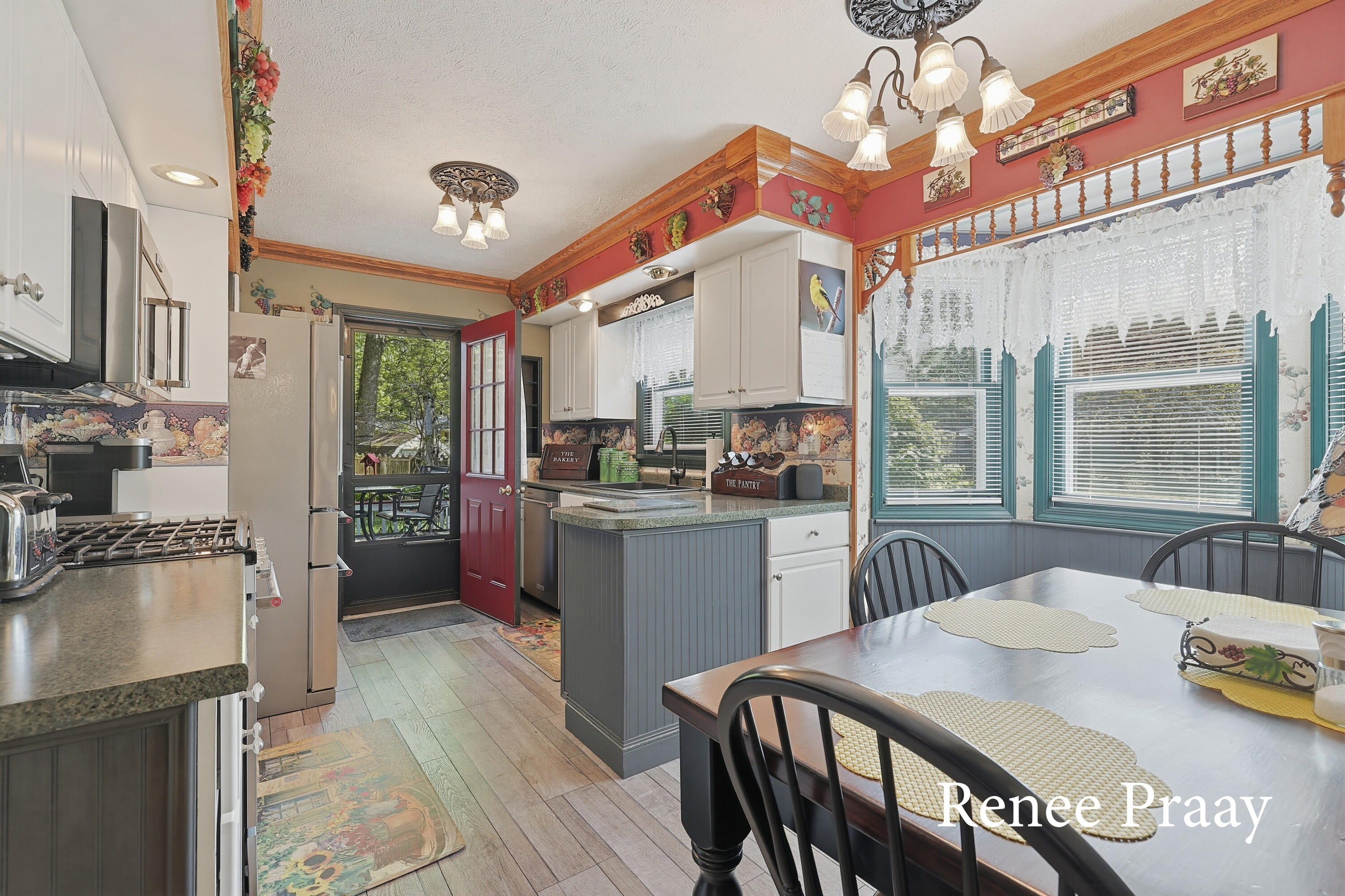 2816 Green Ridge Avenue Muskegon MI 49445