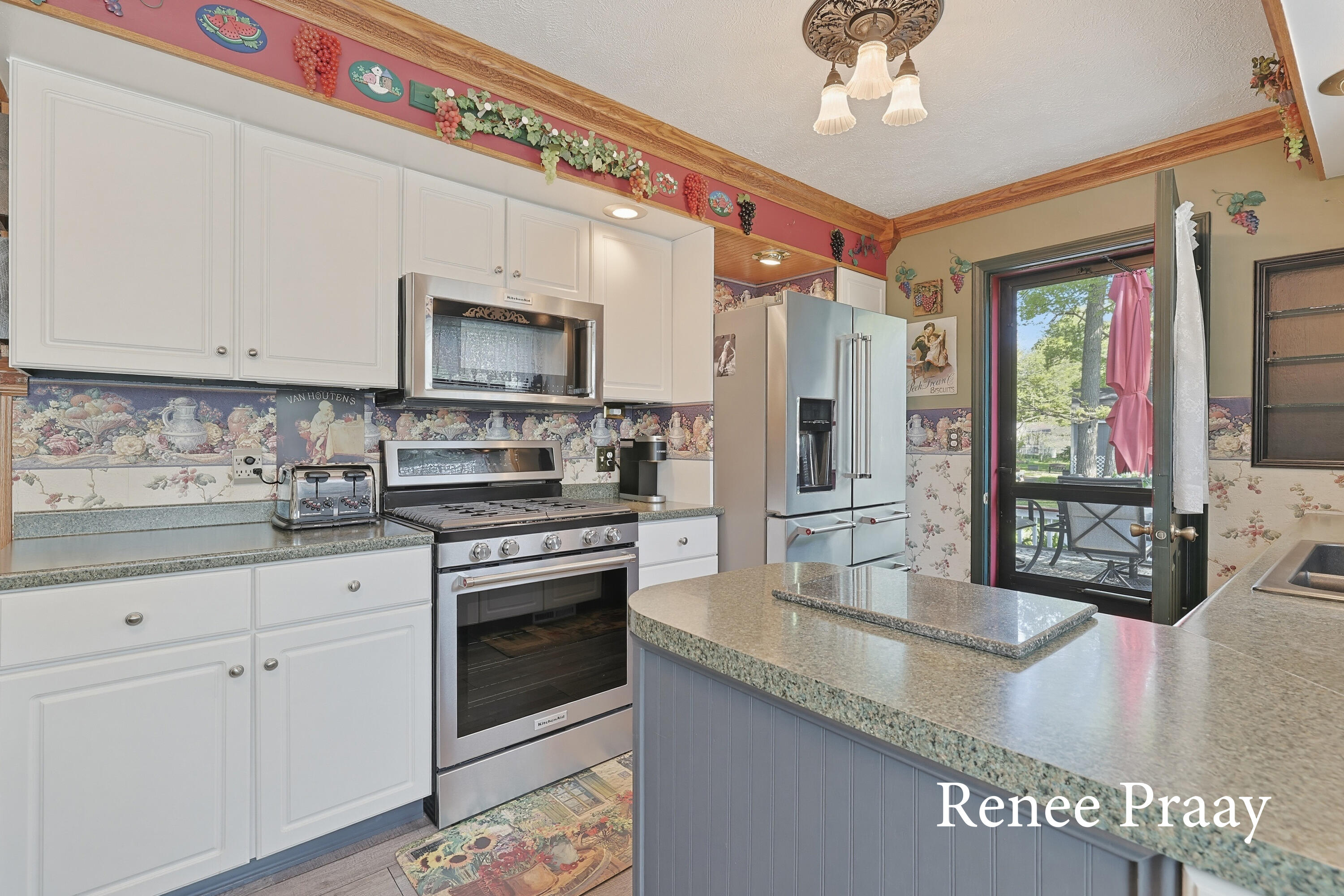 2816 Green Ridge Avenue Muskegon MI 49445